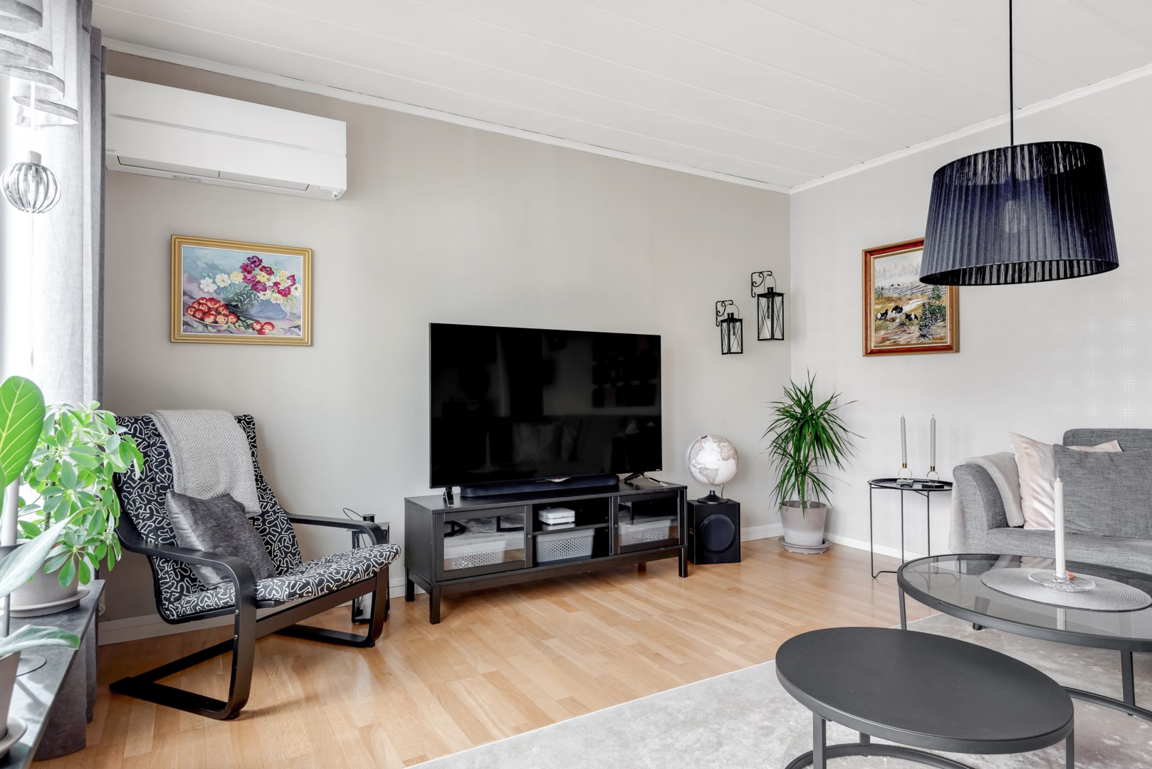 Bostadsbild från Bellisvägen 8, Såld i Lövstalöt, Uppsala