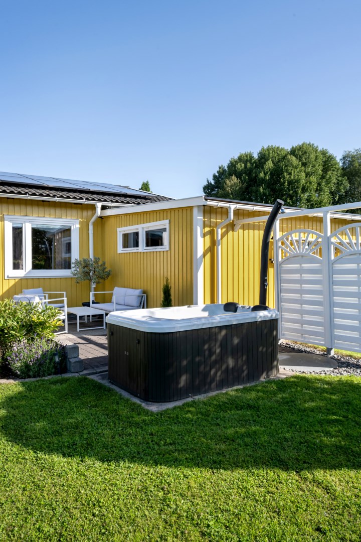 Bostadsbild från Bellisvägen 8, Såld i Lövstalöt, Uppsala