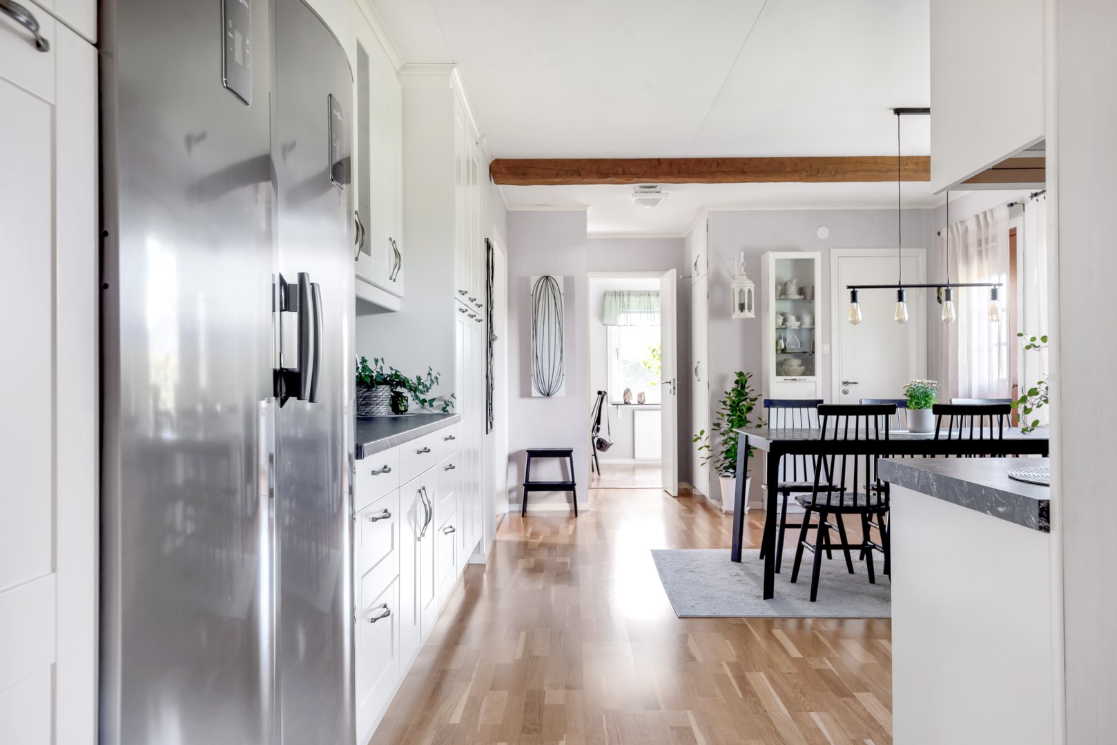 Bostadsbild från Bellisvägen 8, Såld i Lövstalöt, Uppsala