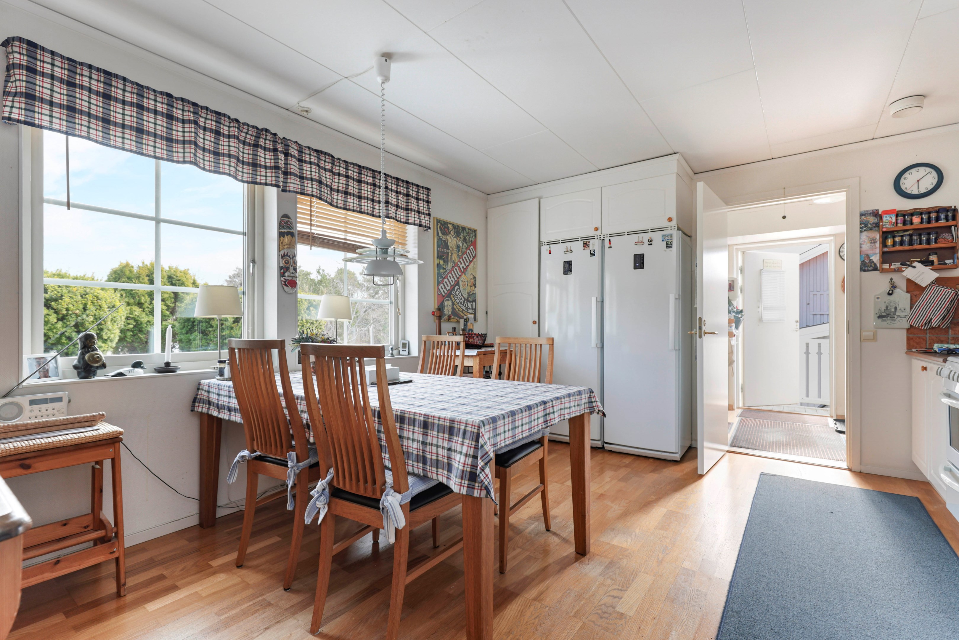 Bostadsbild från Snöbärvägen 5, Till salu i Öregrund, Östhammar
