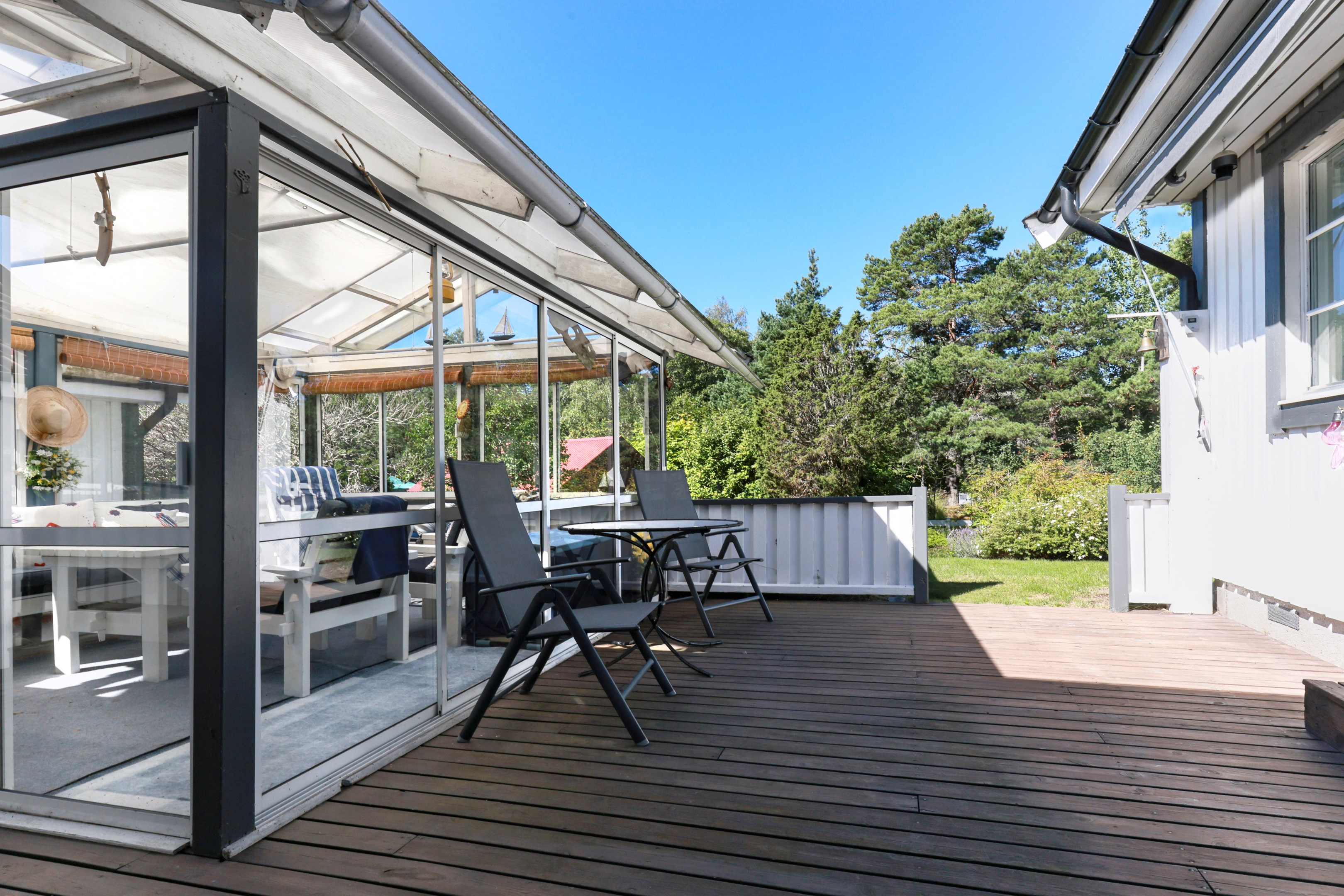 Bostadsbild från Snöbärvägen 5, Till salu i Öregrund, Östhammar