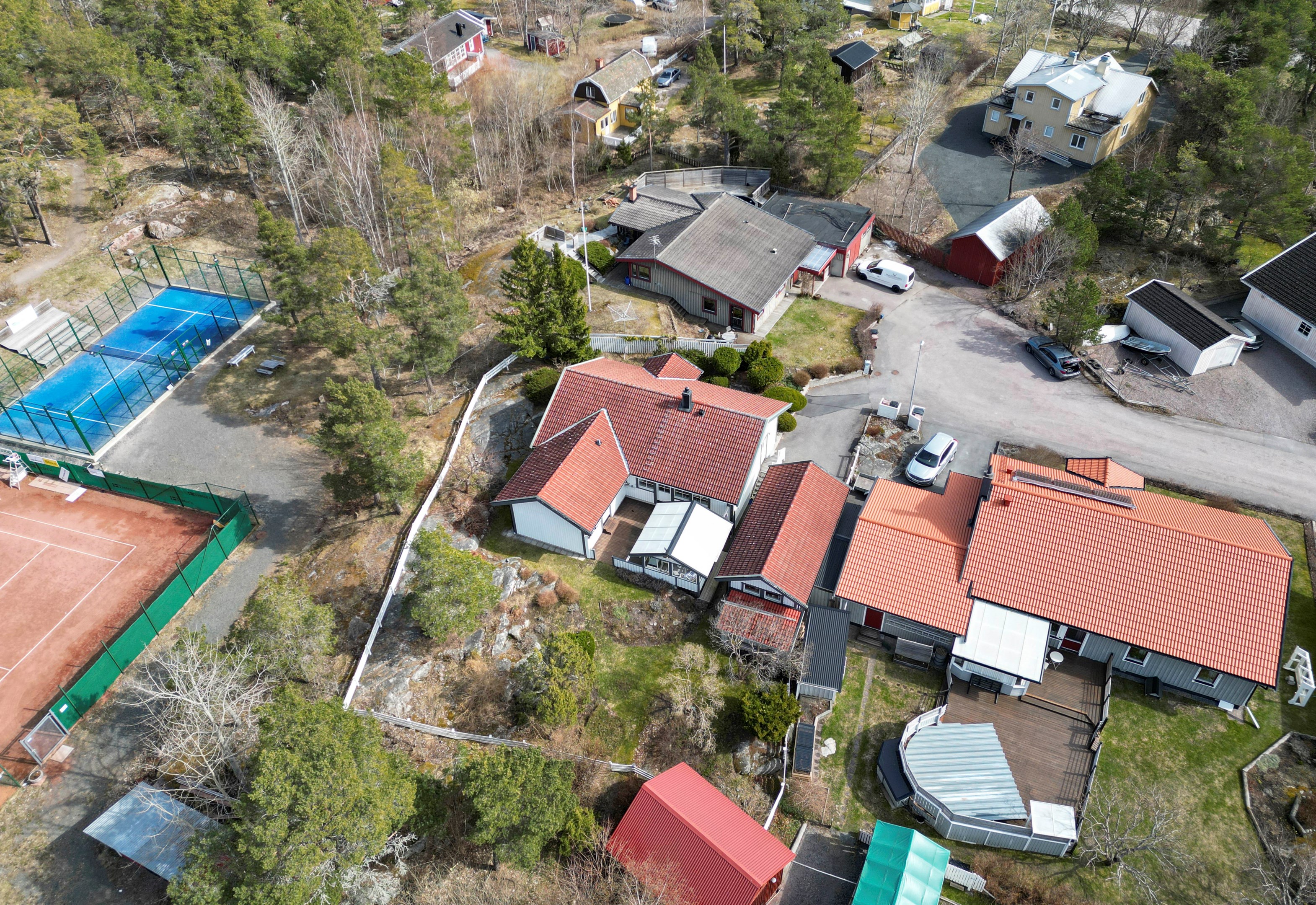 Bostadsbild från Snöbärvägen 5, Till salu i Öregrund, Östhammar