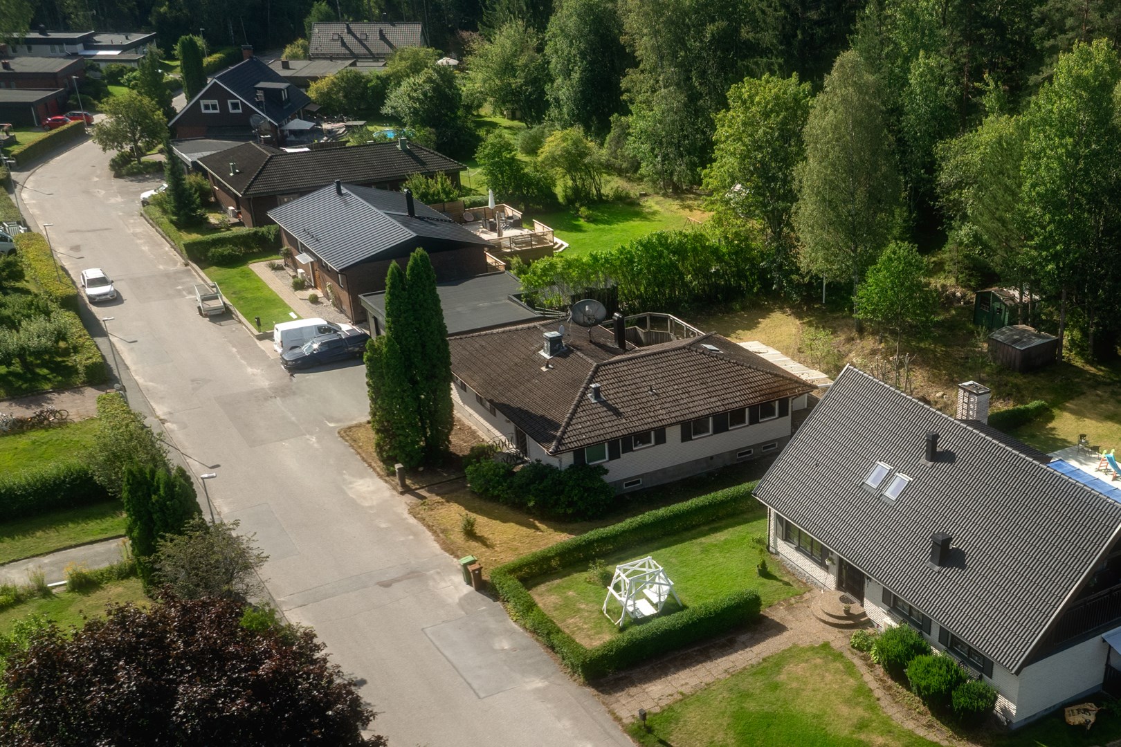 Bostadsbild från Plåtslagarvägen 80, Såld i Tullinge Skog, Botkyrka