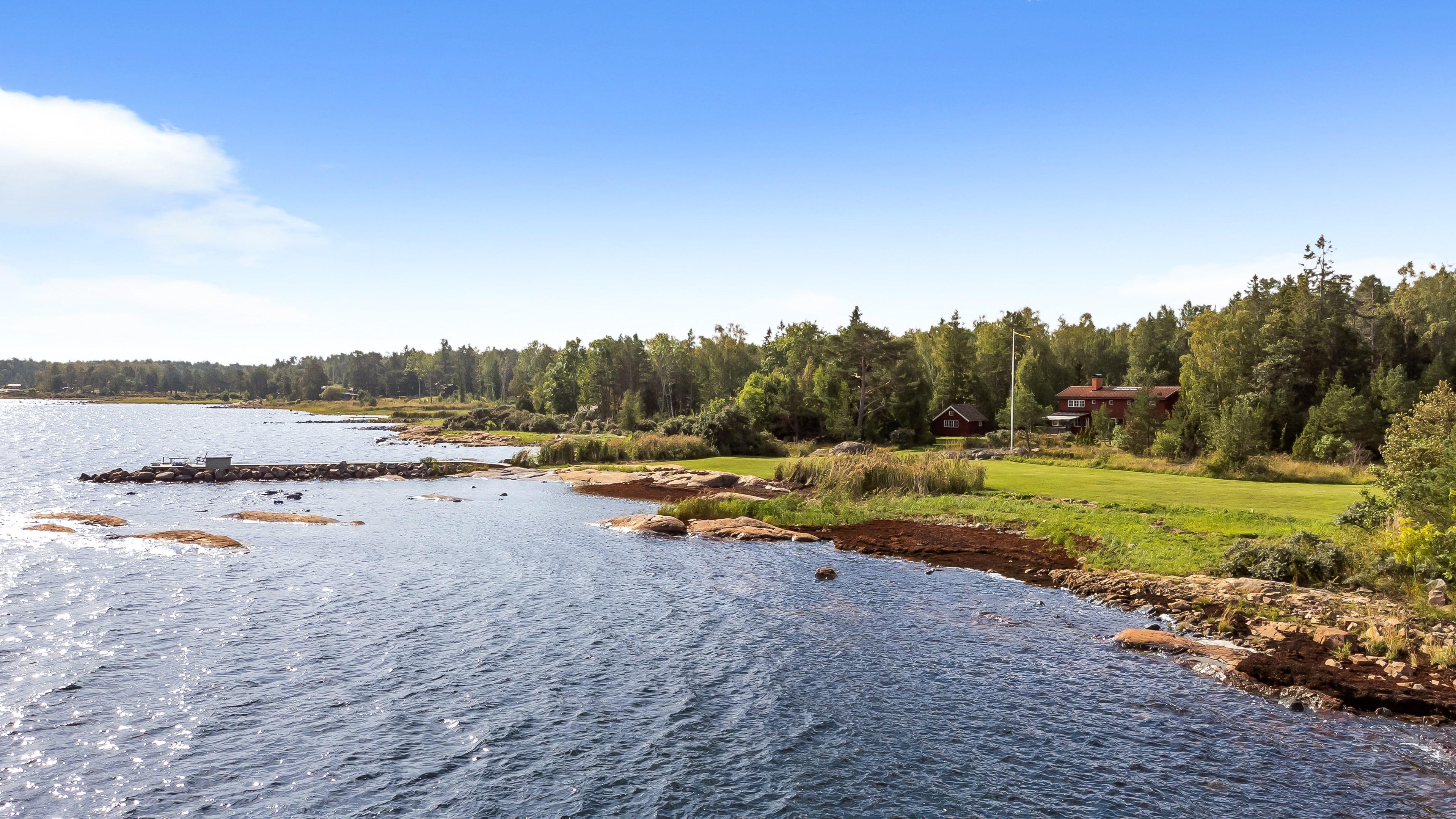 Bostadsbild från Strandvägen 16, Såld i Stenskär, Östhammar