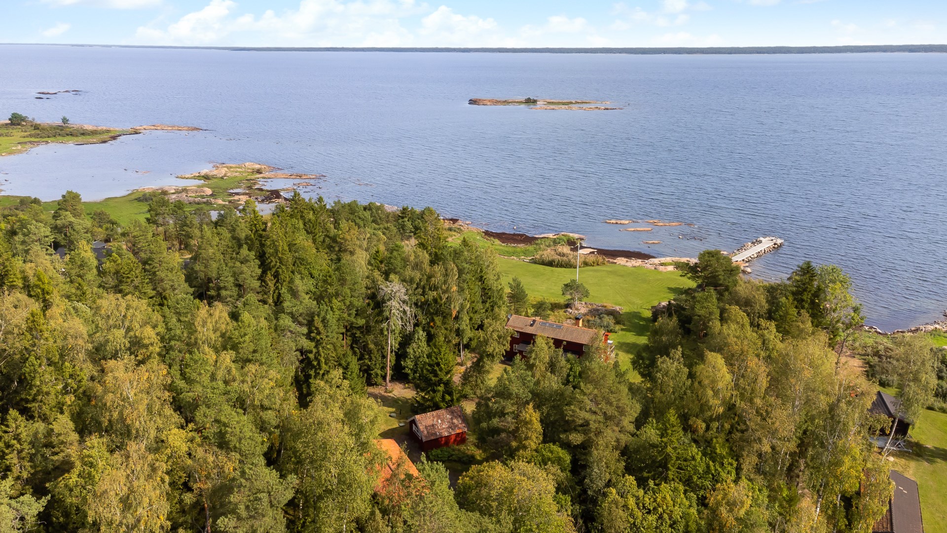 Bostadsbild från Strandvägen 16, Såld i Stenskär, Östhammar