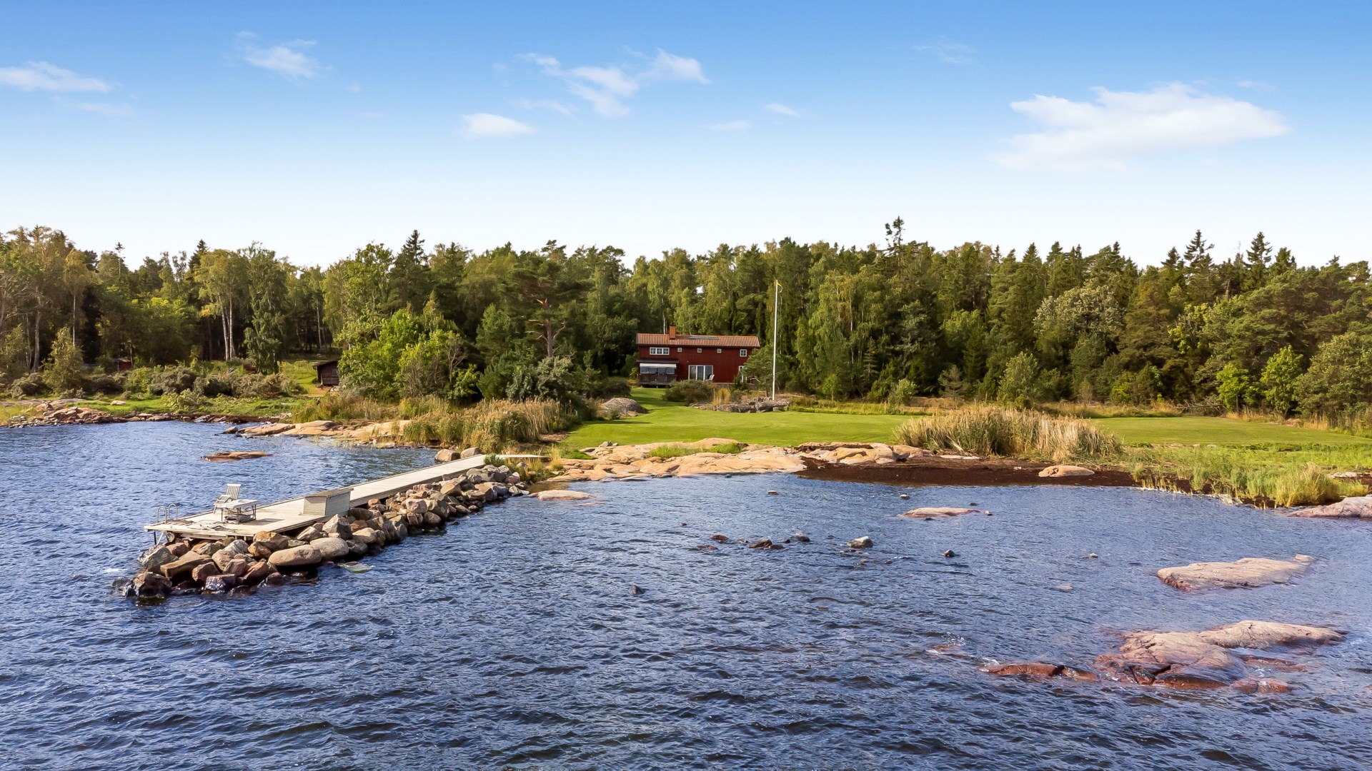 Bostadsbild från Strandvägen 16, Såld i Stenskär, Östhammar