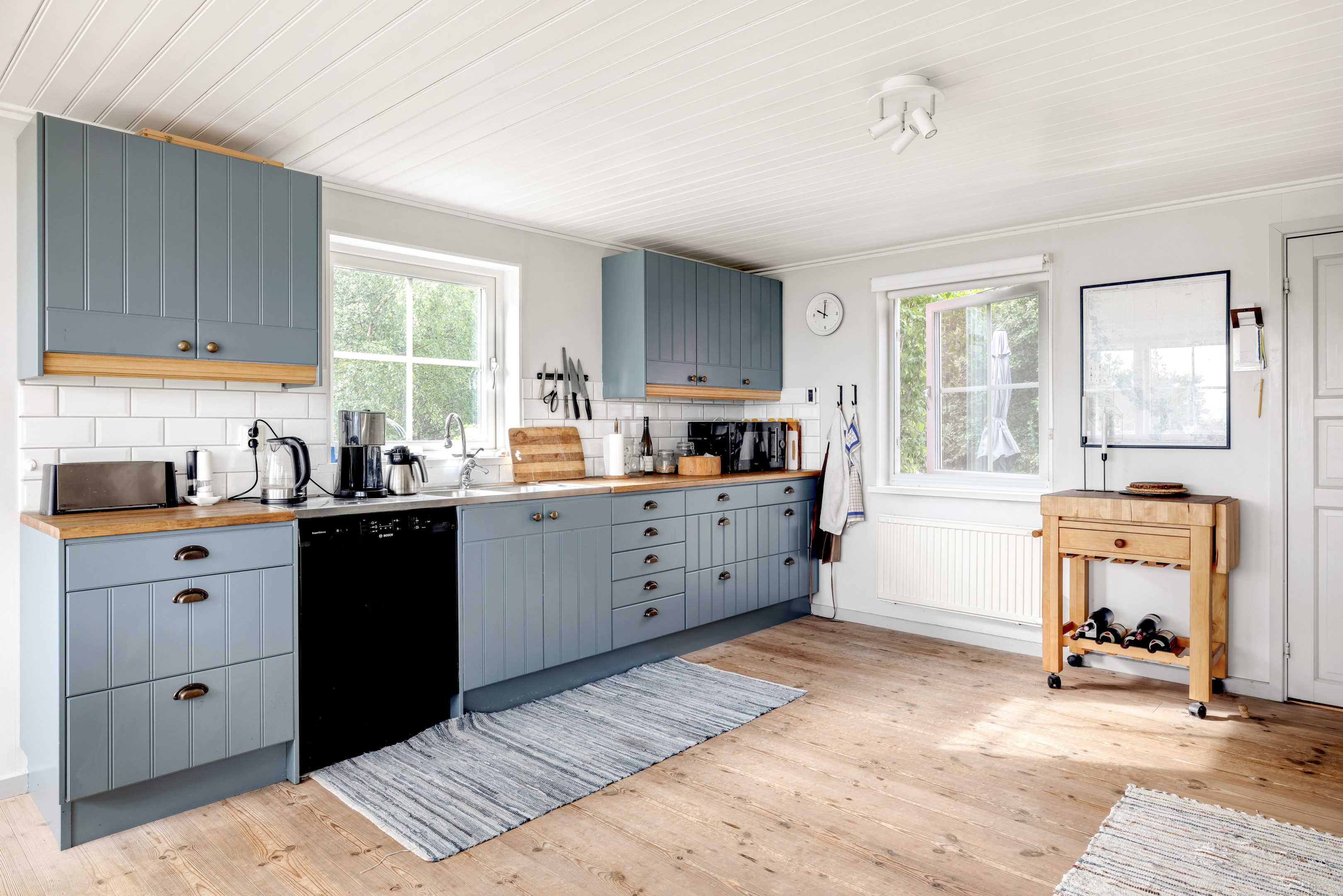 Bostadsbild från Strandvägen 16, Såld i Stenskär, Östhammar