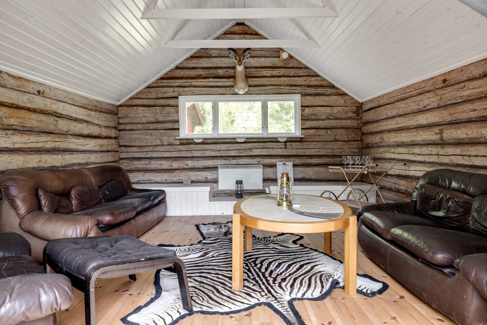 Bostadsbild från Strandvägen 16, Såld i Stenskär, Östhammar