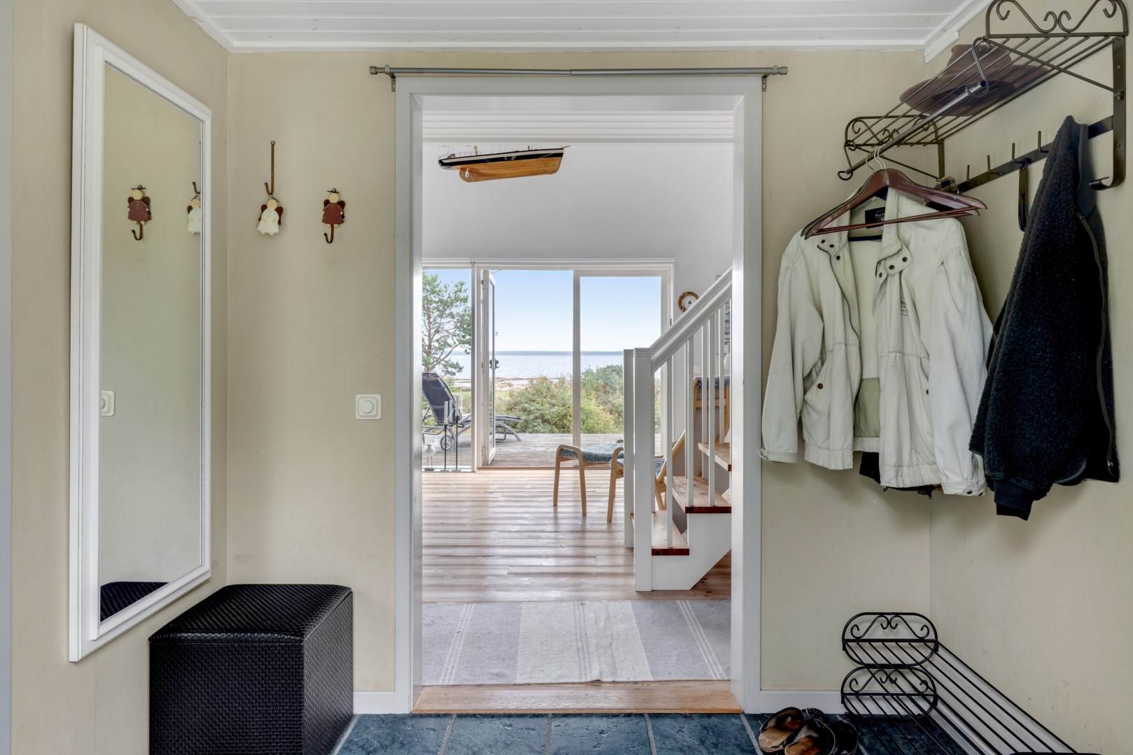 Bostadsbild från Strandvägen 16, Såld i Stenskär, Östhammar