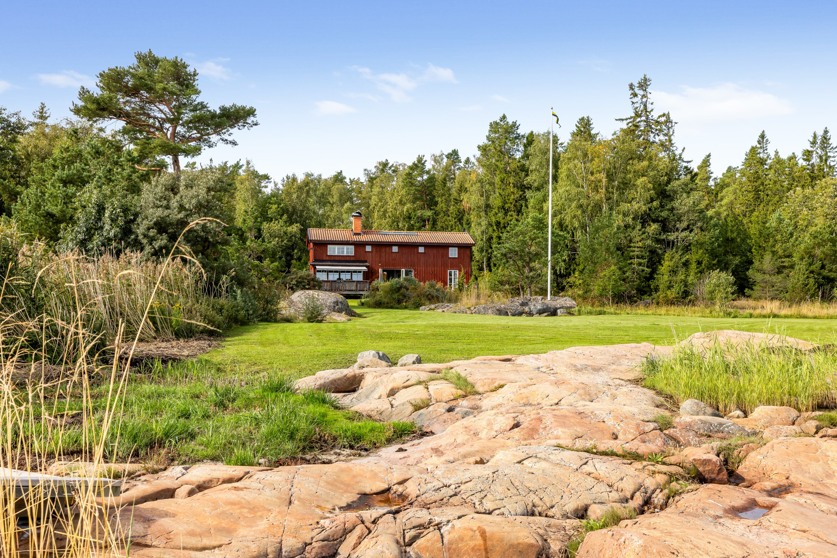 Bostadsbild från Strandvägen 16, Såld i Stenskär, Östhammar
