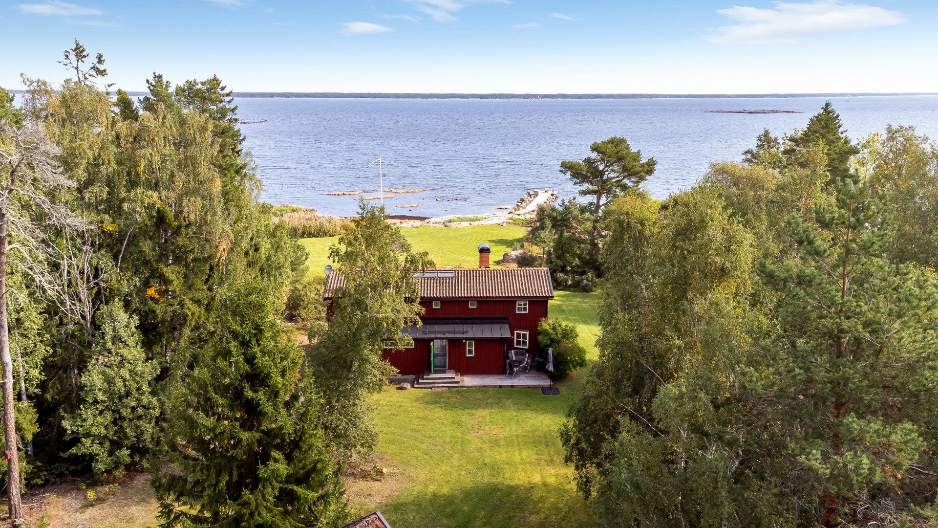 Bostadsbild från Strandvägen 16, Såld i Stenskär, Östhammar