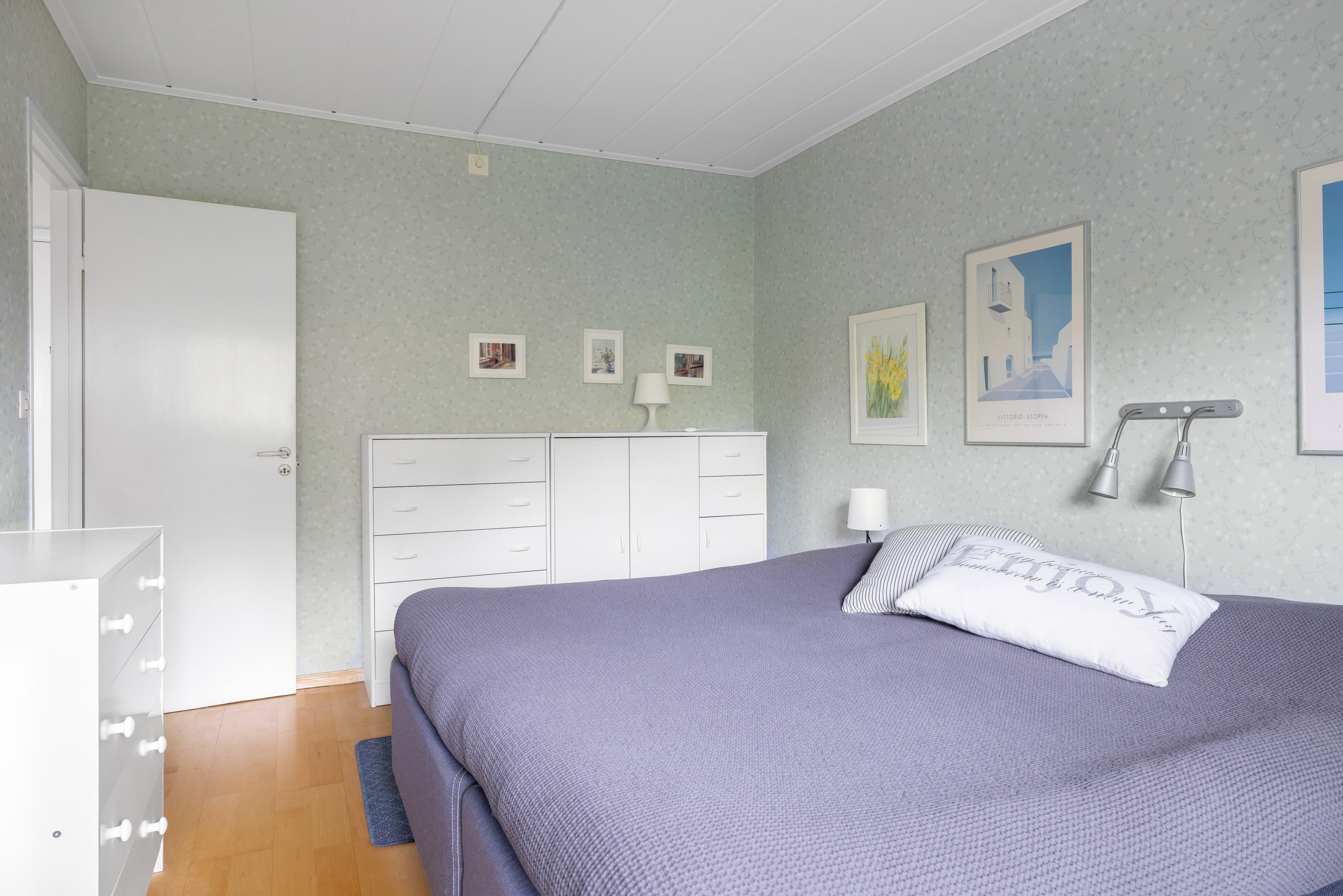 Bostadsbild från Enbärsgränd 6, Såld i Björklinge, Uppsala