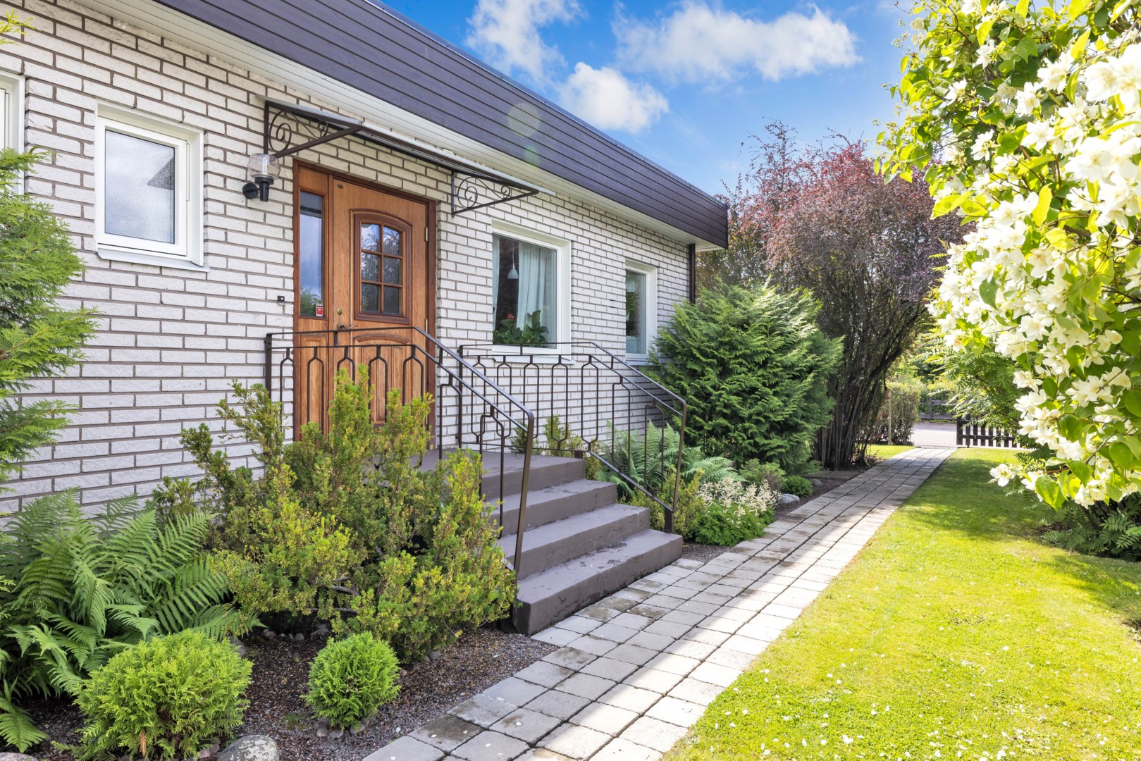 Bostadsbild från Enbärsgränd 6, Såld i Björklinge, Uppsala