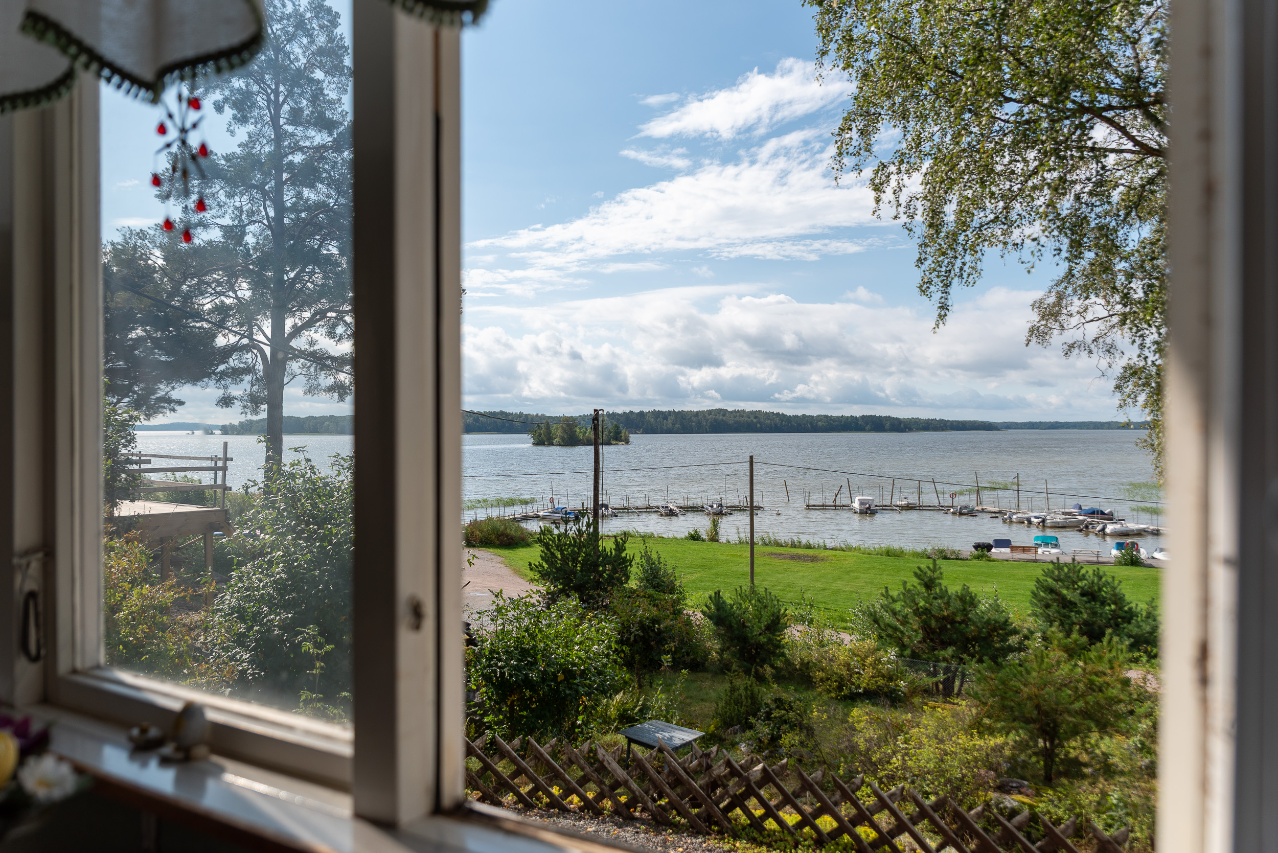 Bostadsbild från Lybecks strandväg 25, Såld i Lybeck/Kärrbo, Västerås