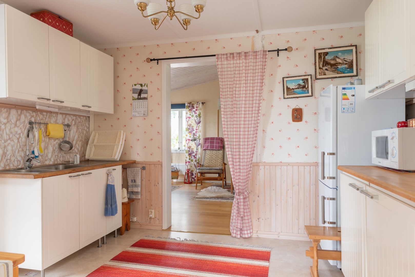 Bostadsbild från Lybecks strandväg 25, Såld i Lybeck/Kärrbo, Västerås