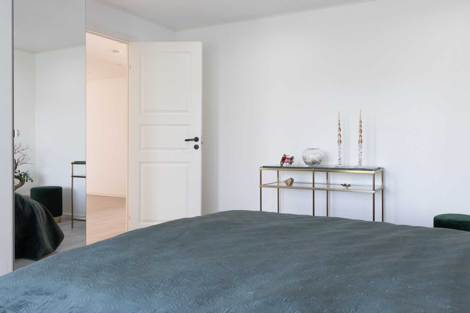 Bostadsbild från Ullgarnsvägen 10, Till salu i Skälby, Västerås