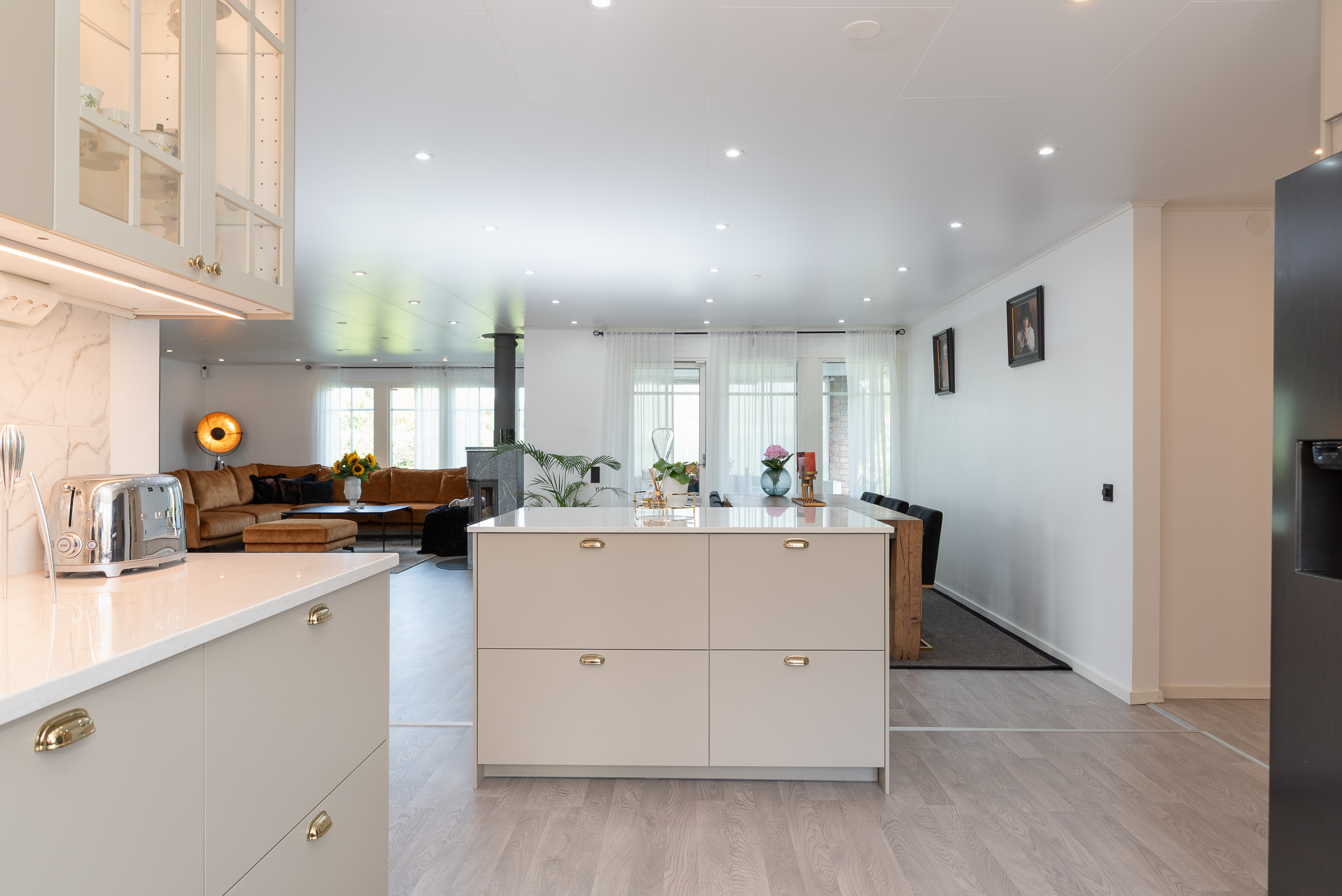 Bostadsbild från Ullgarnsvägen 10, Till salu i Skälby, Västerås