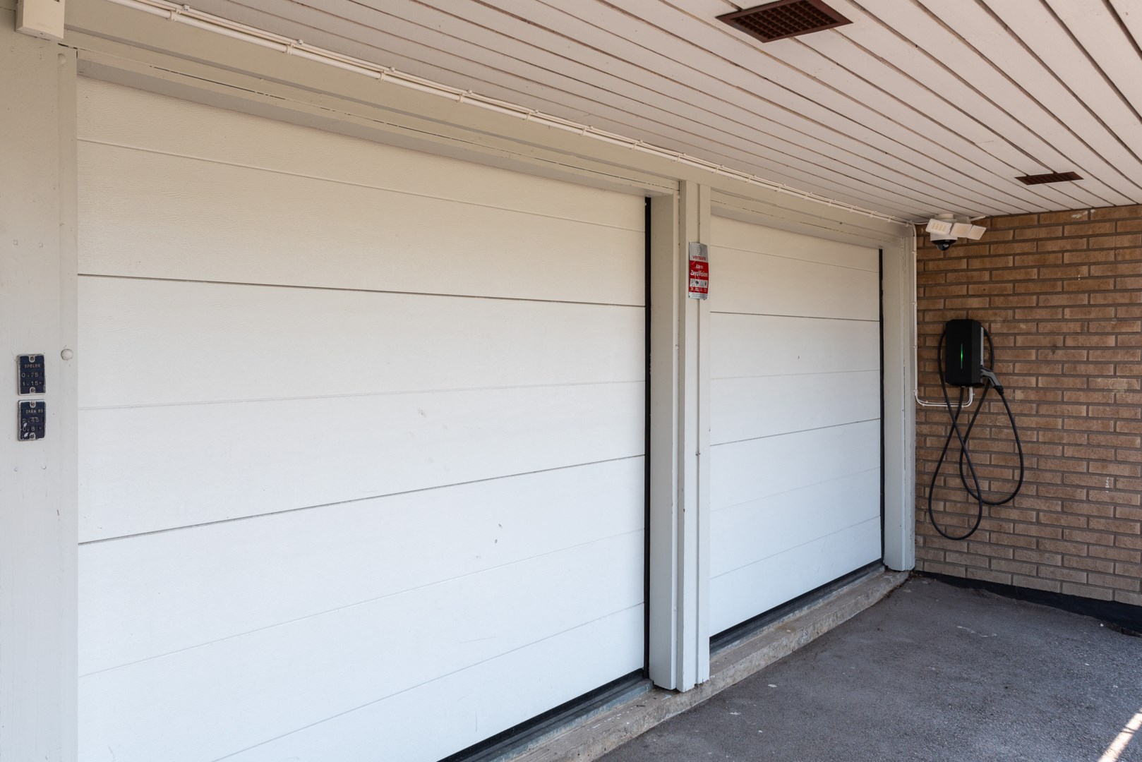 Bostadsbild från Ullgarnsvägen 10, Till salu i Skälby, Västerås