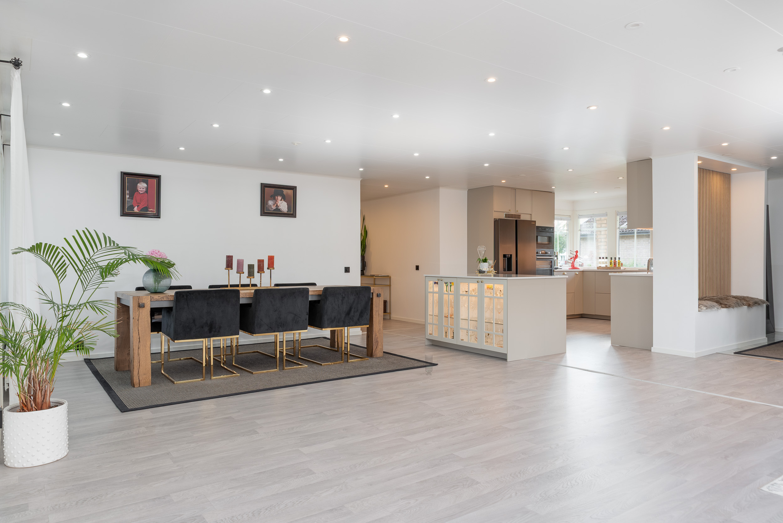 Bostadsbild från Ullgarnsvägen 10, Till salu i Skälby, Västerås