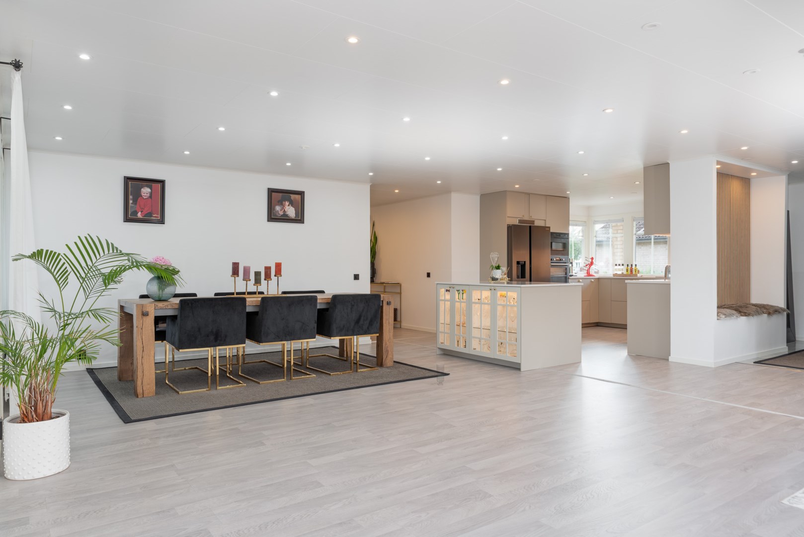 Bostadsbild från Ullgarnsvägen 10, Till salu i Skälby, Västerås