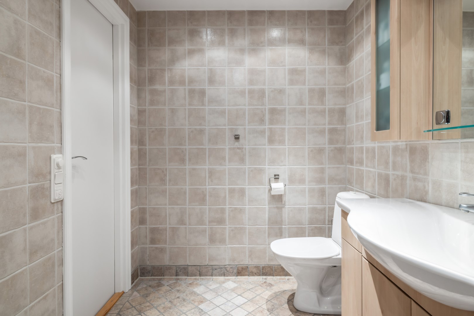 Bostadsbild från Pinglaströmsvägen 5A, Såld i Alsike, Knivsta