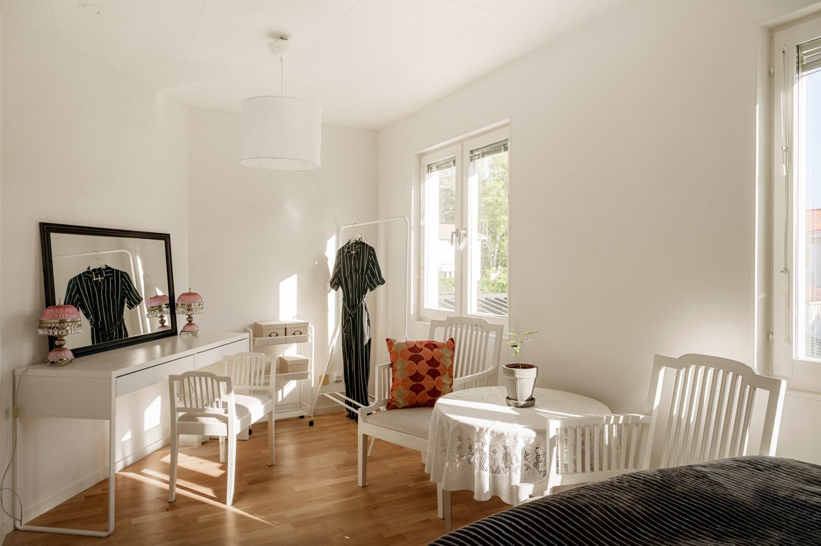 Denna del av rummet går att dela av till ett allrum enligt den ursprungliga planlösningen.