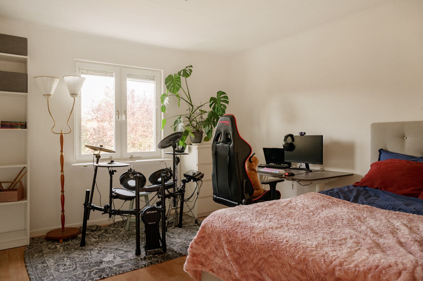 Sovrum 1 - möjligt föräldrasovrum.