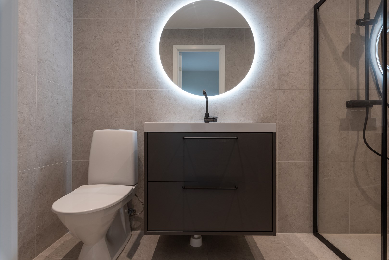 Bostadsbild från Bandygatan 12, Såld i Rönnby, Västerås