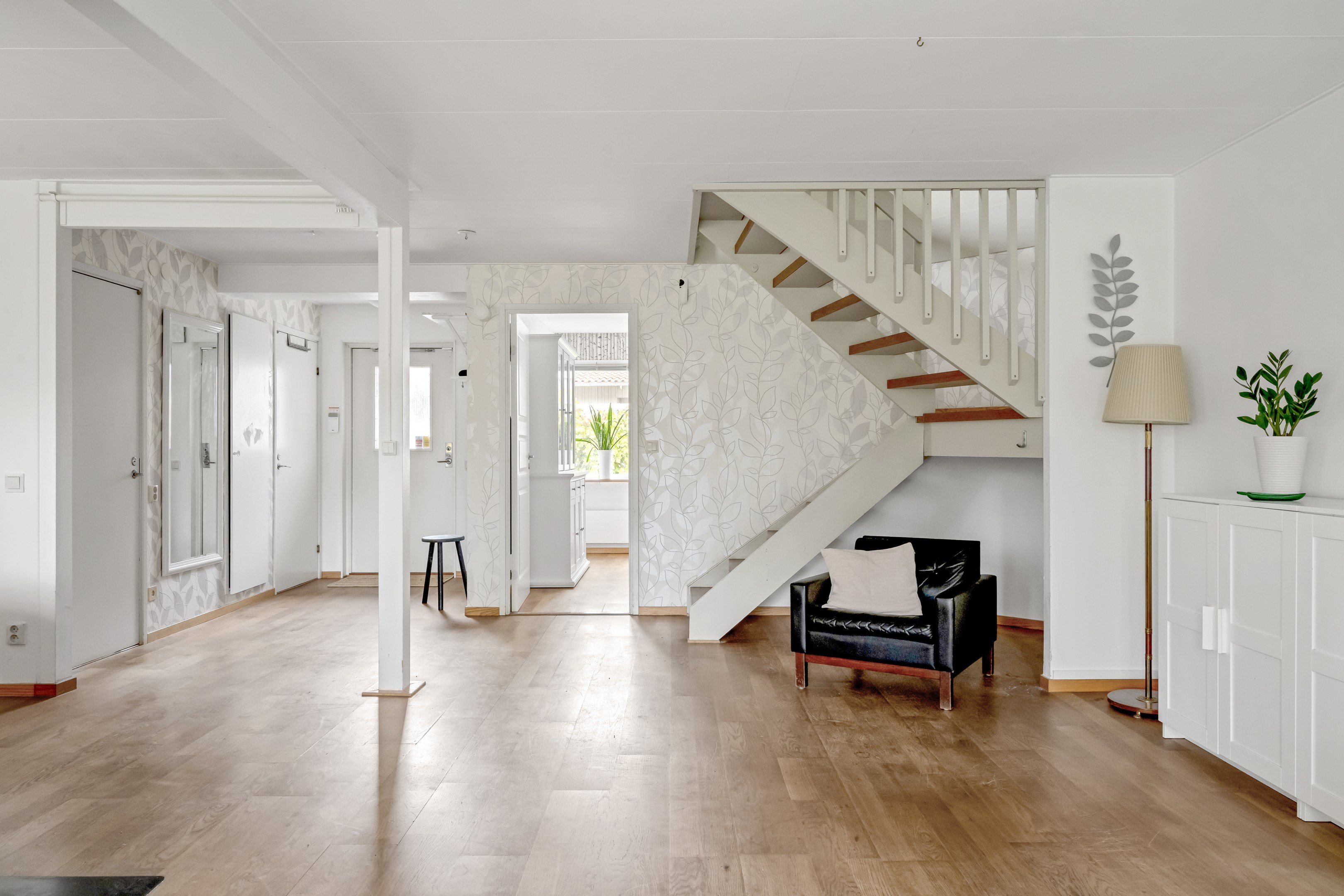 Bostadsbild från Hollandsresan 128, Såld i Sävja, Uppsala