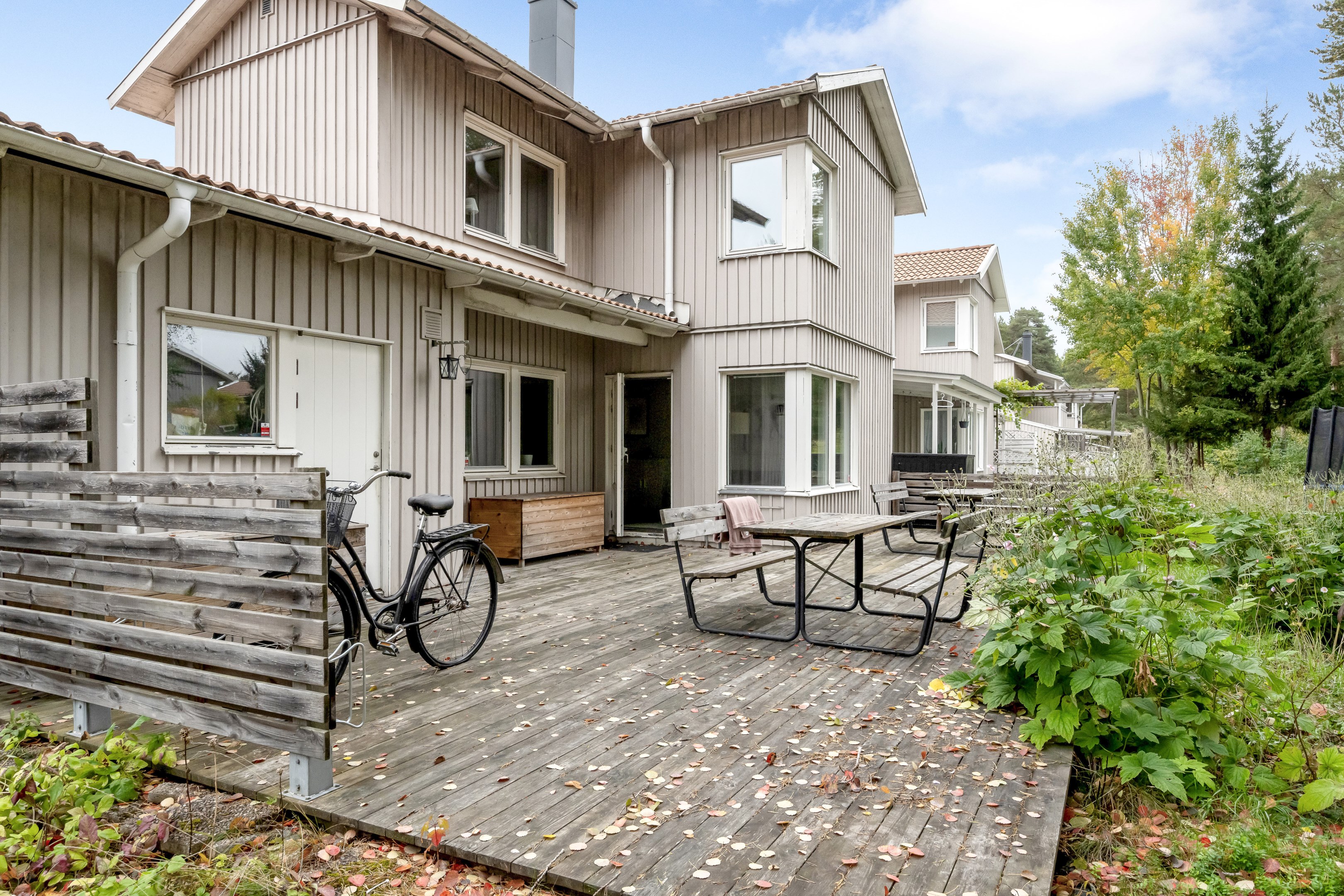 Bostadsbild från Hollandsresan 128, Såld i Sävja, Uppsala