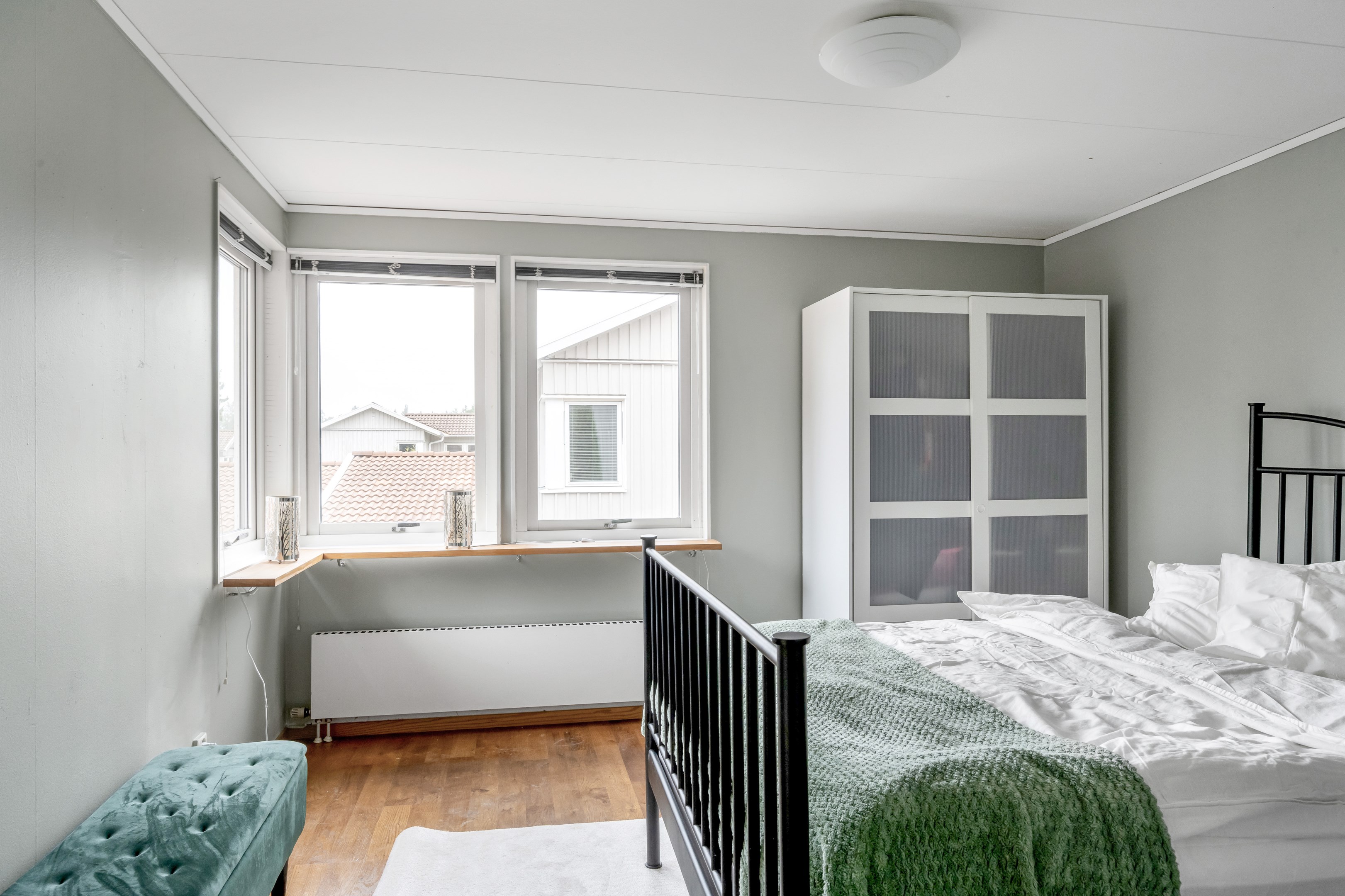 Bostadsbild från Hollandsresan 128, Såld i Sävja, Uppsala