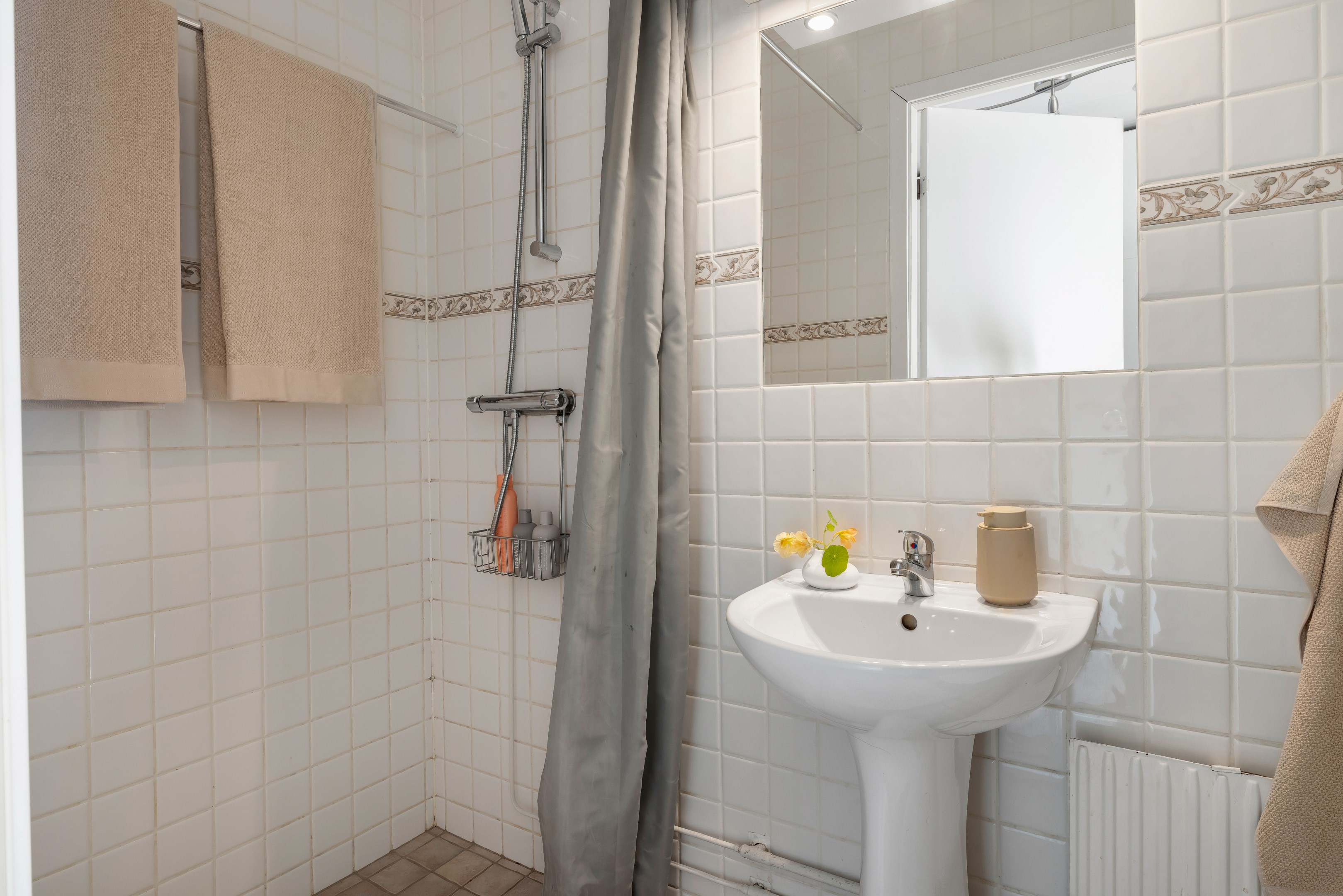 Bostadsbild från Bonadsvägen 66, Kommande i Nåntuna, Uppsala