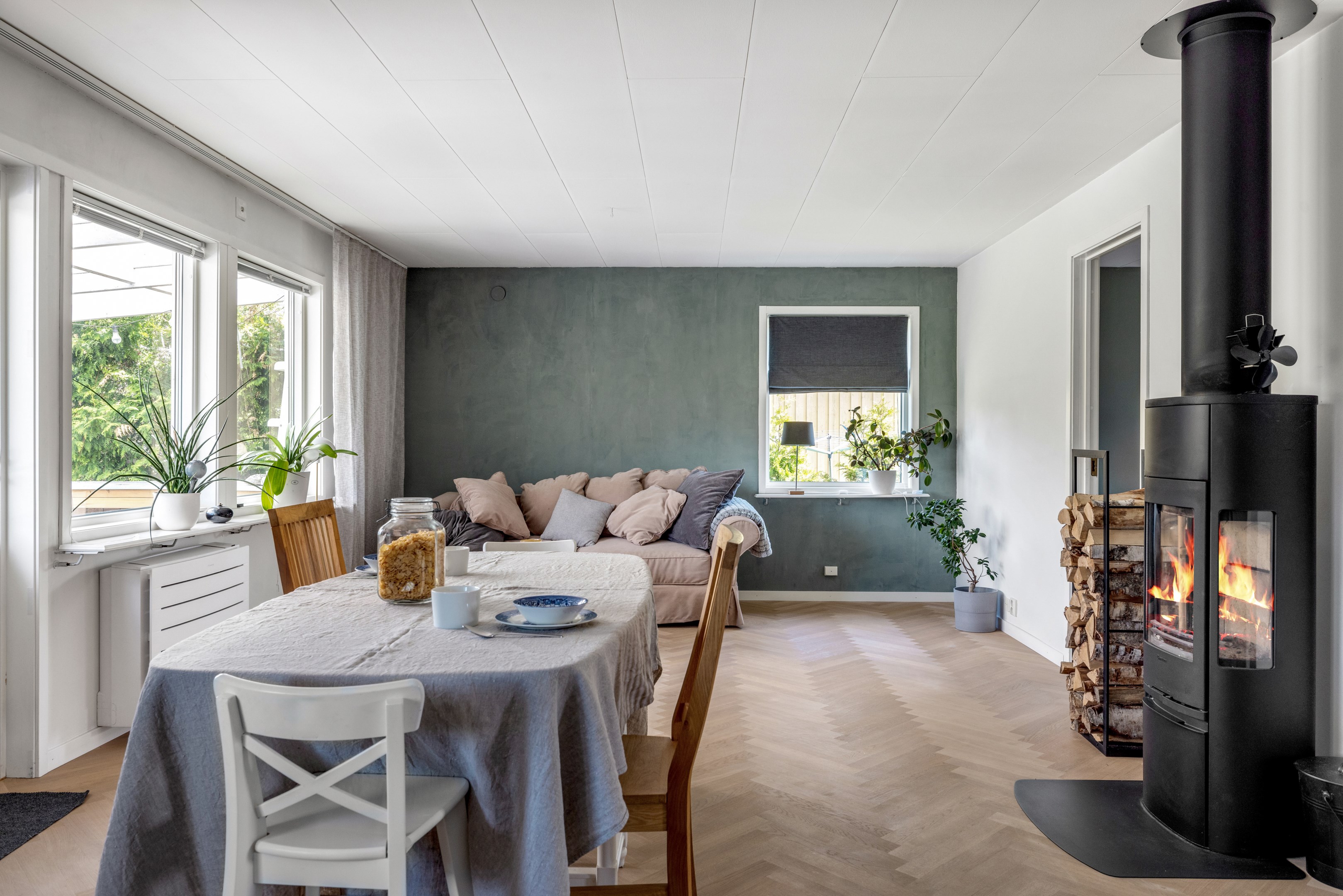 Bostadsbild från Blomstervägen 11, Till salu i Östhammar, Östhammar