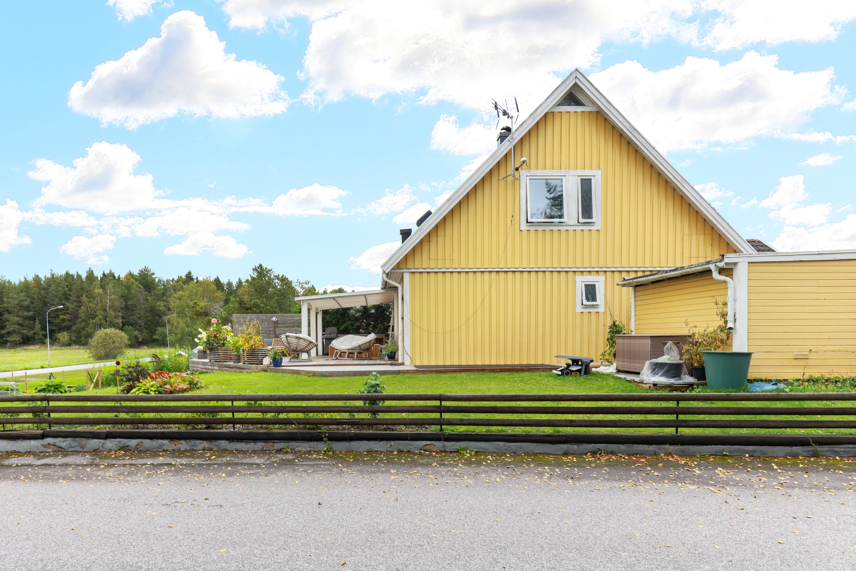 Bostadsbild från Blomstervägen 11, Kommande i Östhammar, Östhammar
