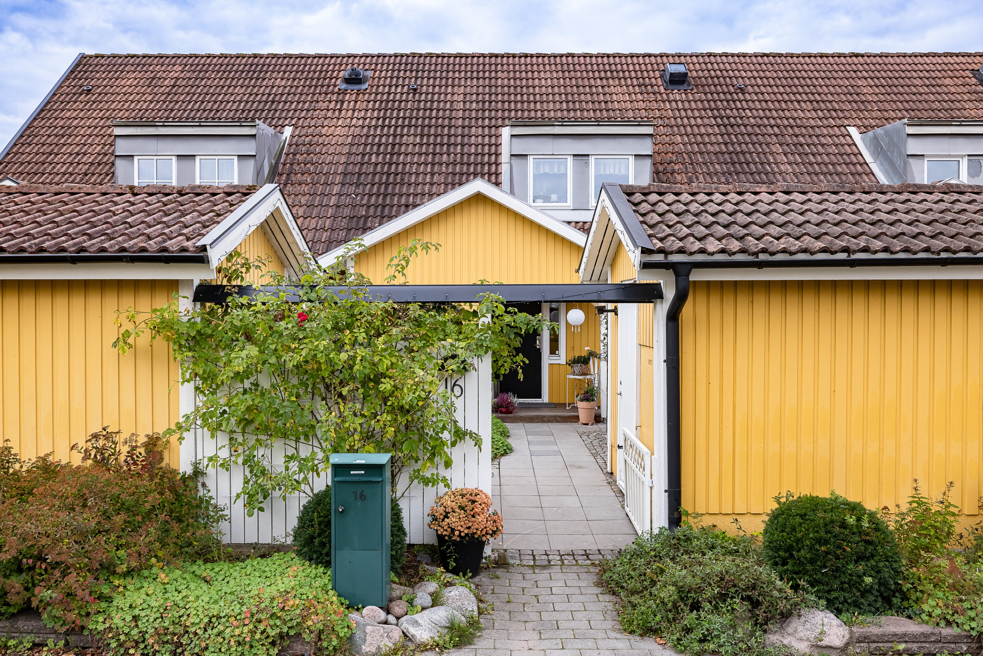 Bostadsbild från Rotfruktsgatan 16, Såld i Årsta, Uppsala