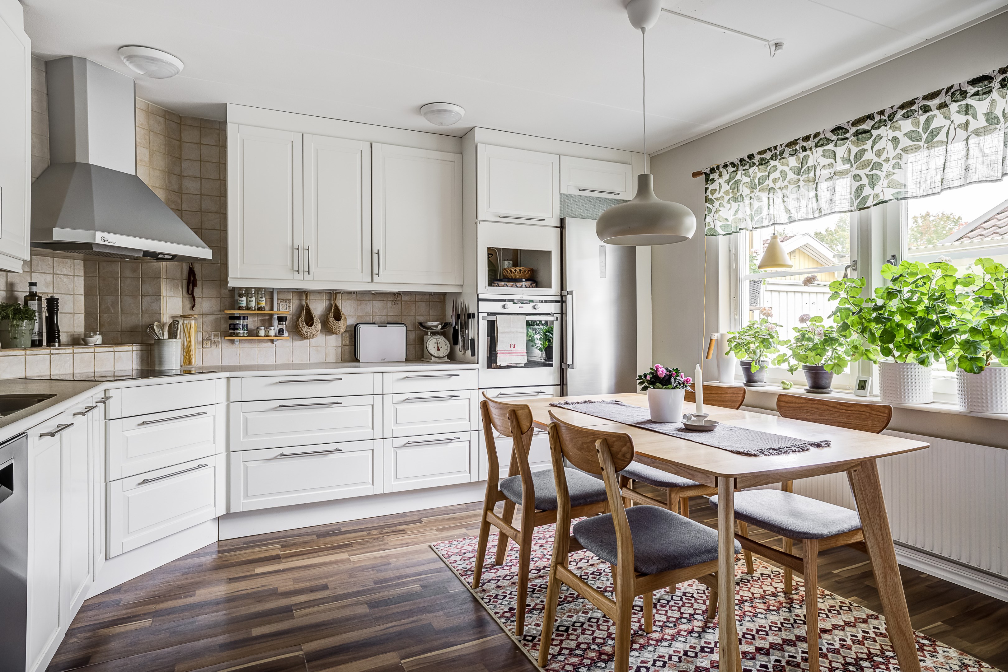 Bostadsbild från Rotfruktsgatan 16, Såld i Årsta, Uppsala