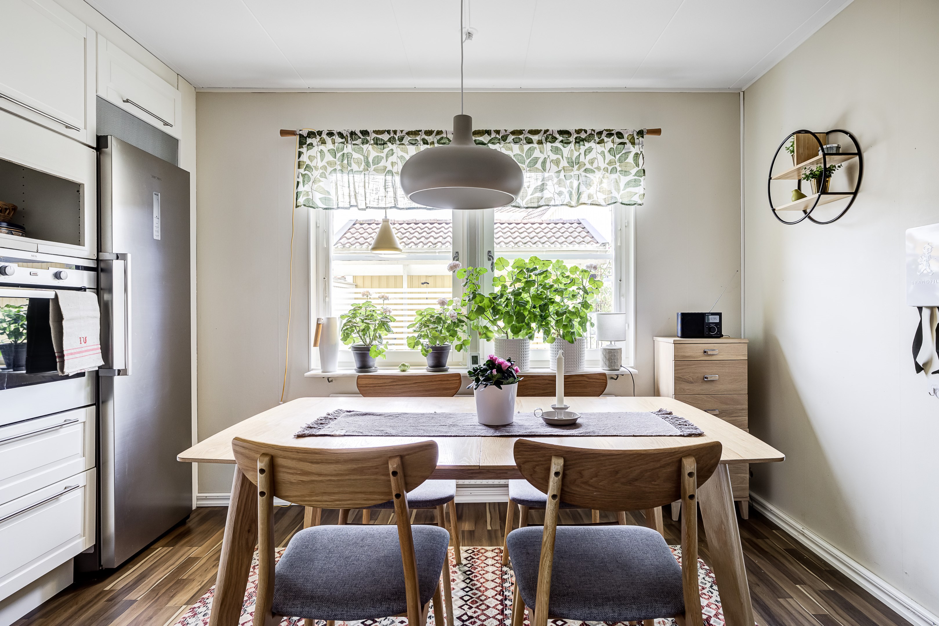 Bostadsbild från Rotfruktsgatan 16, Såld i Årsta, Uppsala