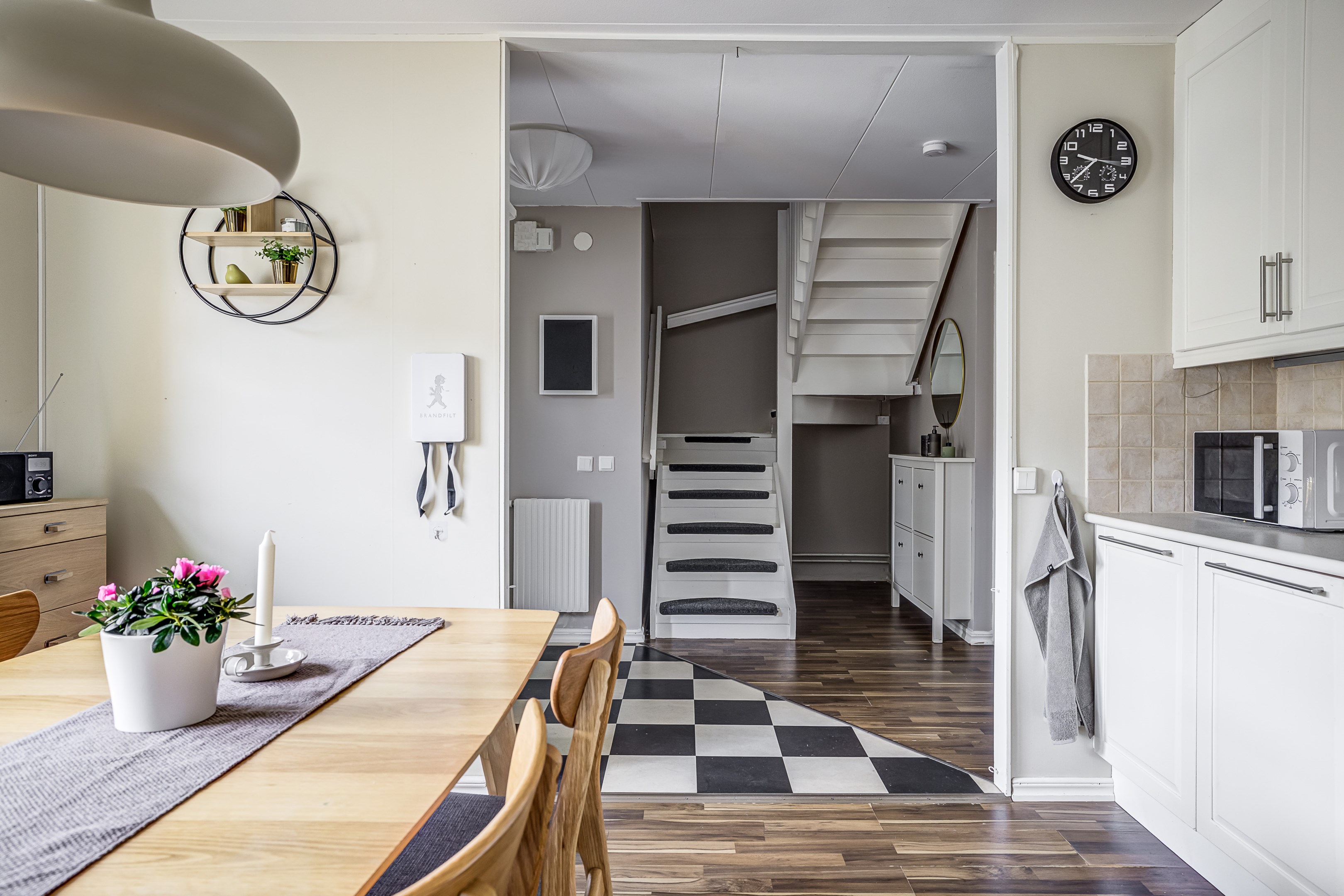 Bostadsbild från Rotfruktsgatan 16, Såld i Årsta, Uppsala