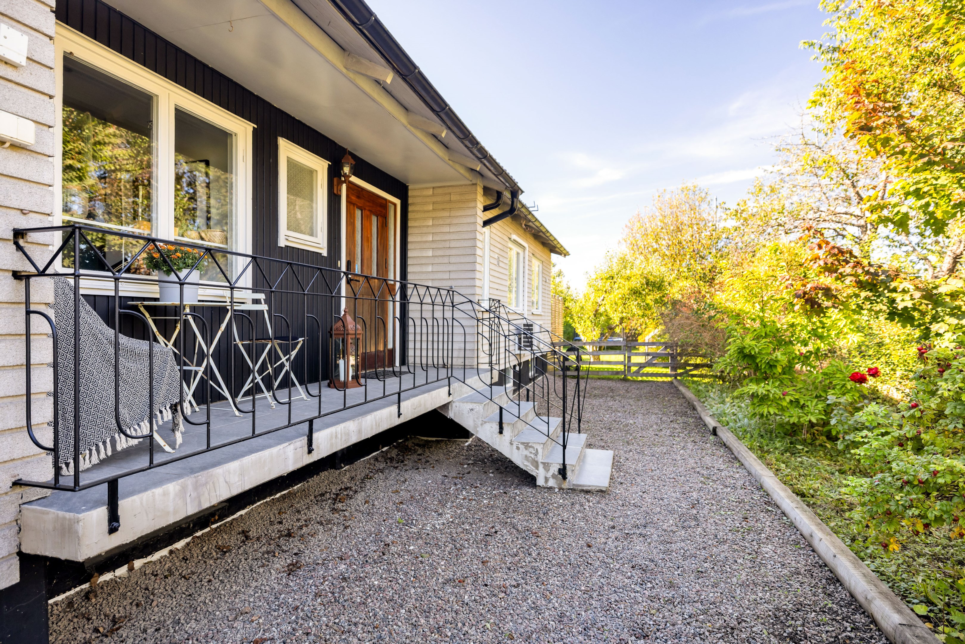 Bostadsbild från Enbärsgränd 11, Till salu i Björklinge, Uppsala