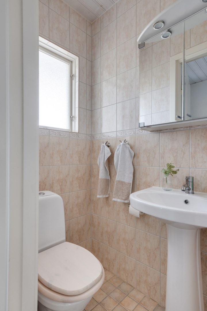 Bostadsbild från Enbärsgränd 11, Till salu i Björklinge, Uppsala