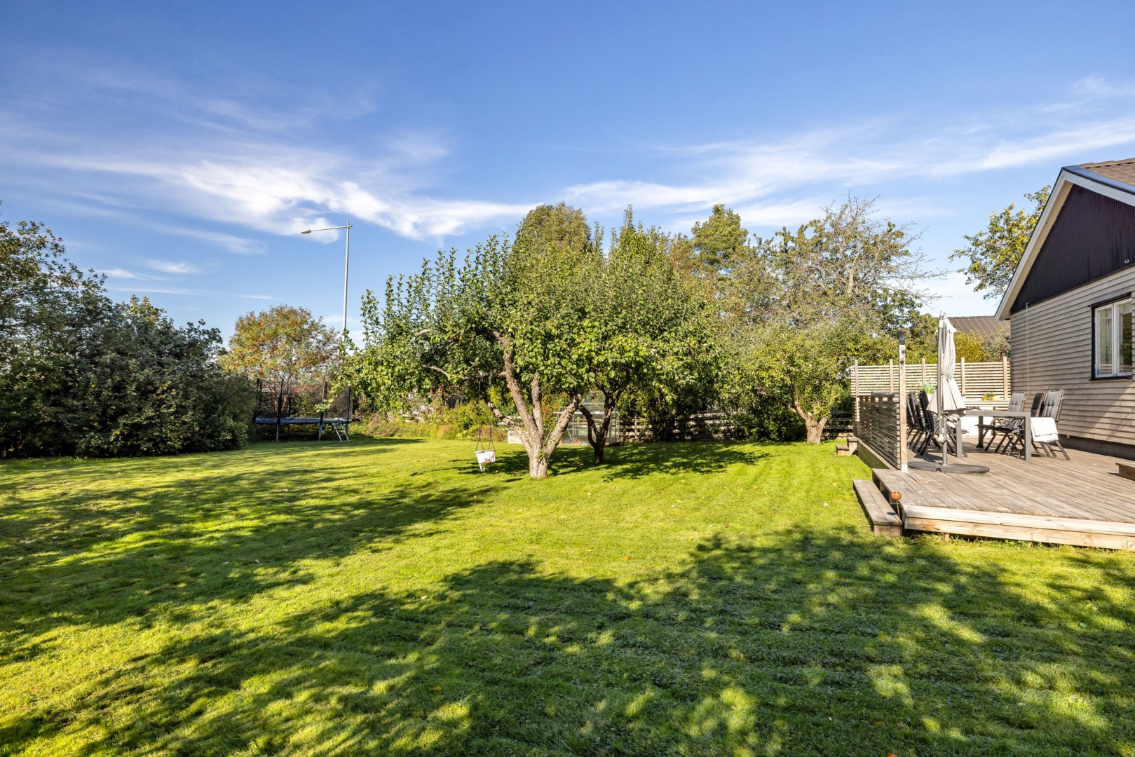 Bostadsbild från Enbärsgränd 11, Till salu i Björklinge, Uppsala