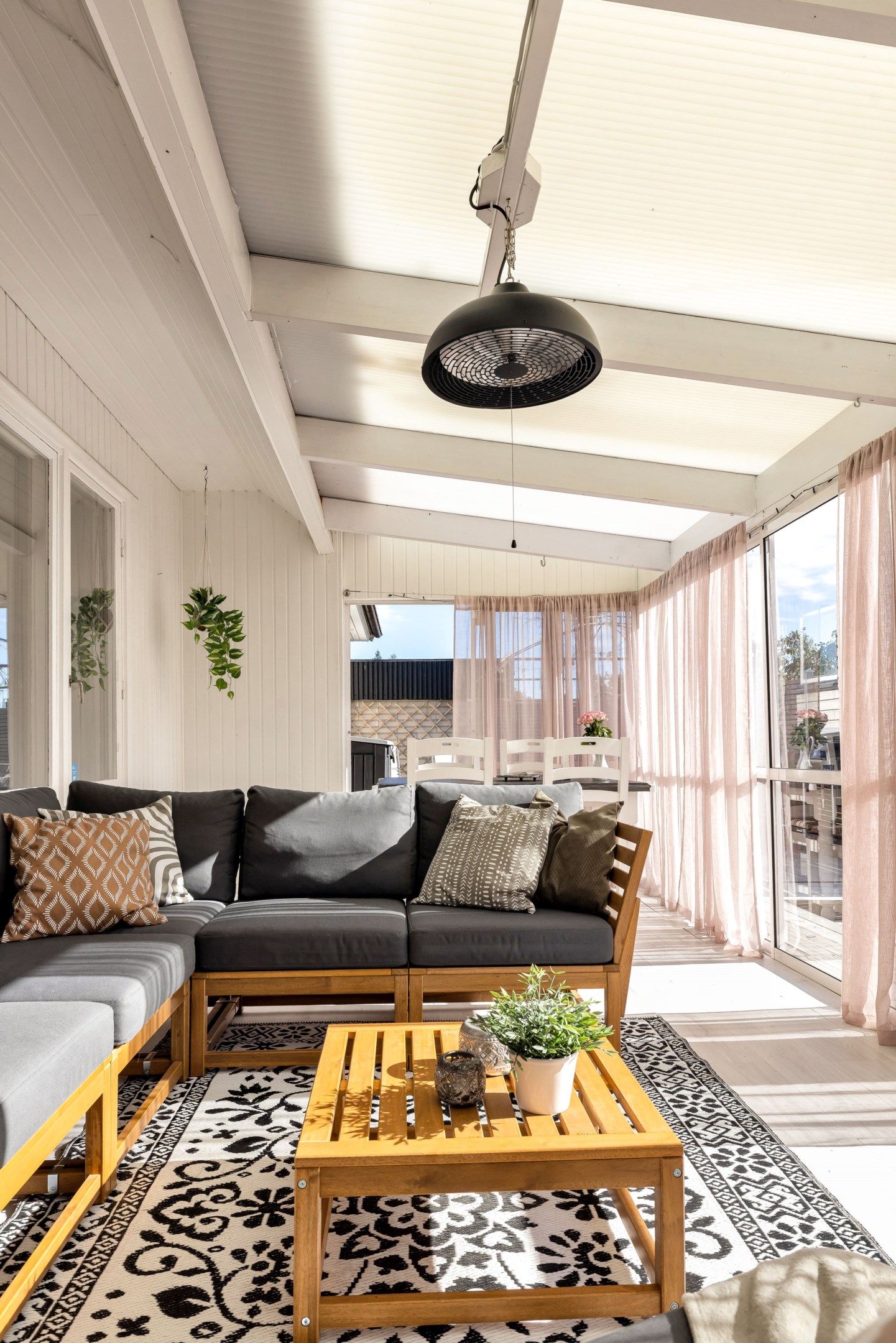 Bostadsbild från Enbärsgränd 11, Till salu i Björklinge, Uppsala