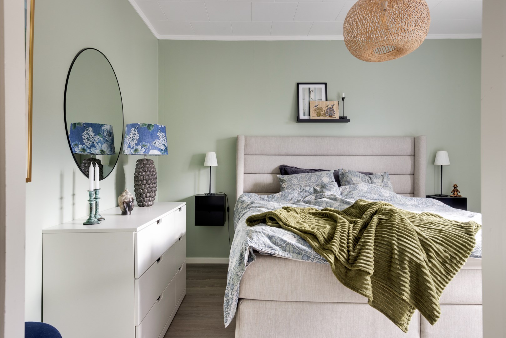 Bostadsbild från Enbärsgränd 11, Till salu i Björklinge, Uppsala