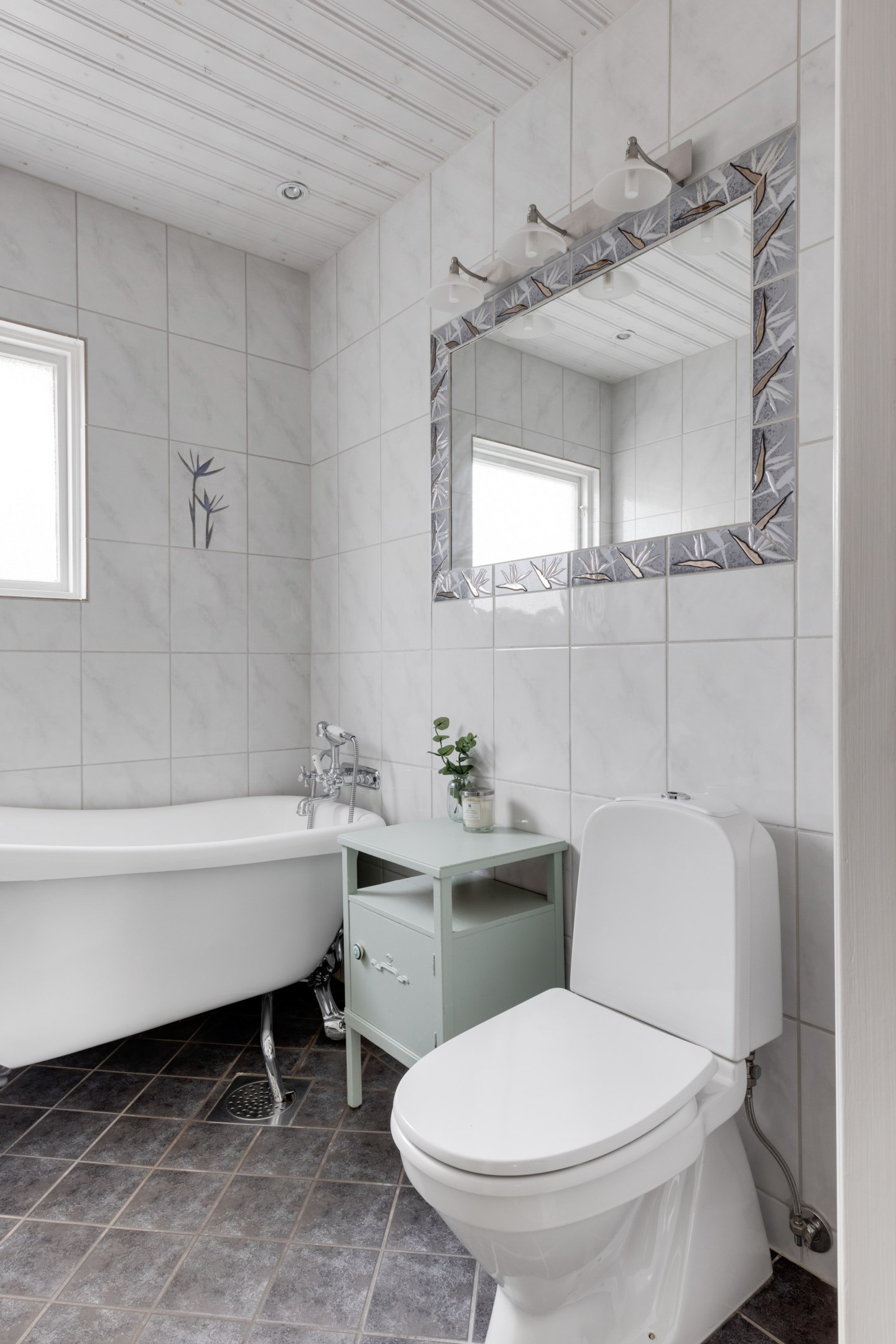 Bostadsbild från Enbärsgränd 11, Till salu i Björklinge, Uppsala