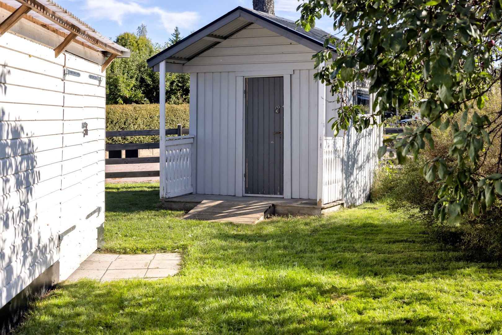 Bostadsbild från Enbärsgränd 11, Till salu i Björklinge, Uppsala