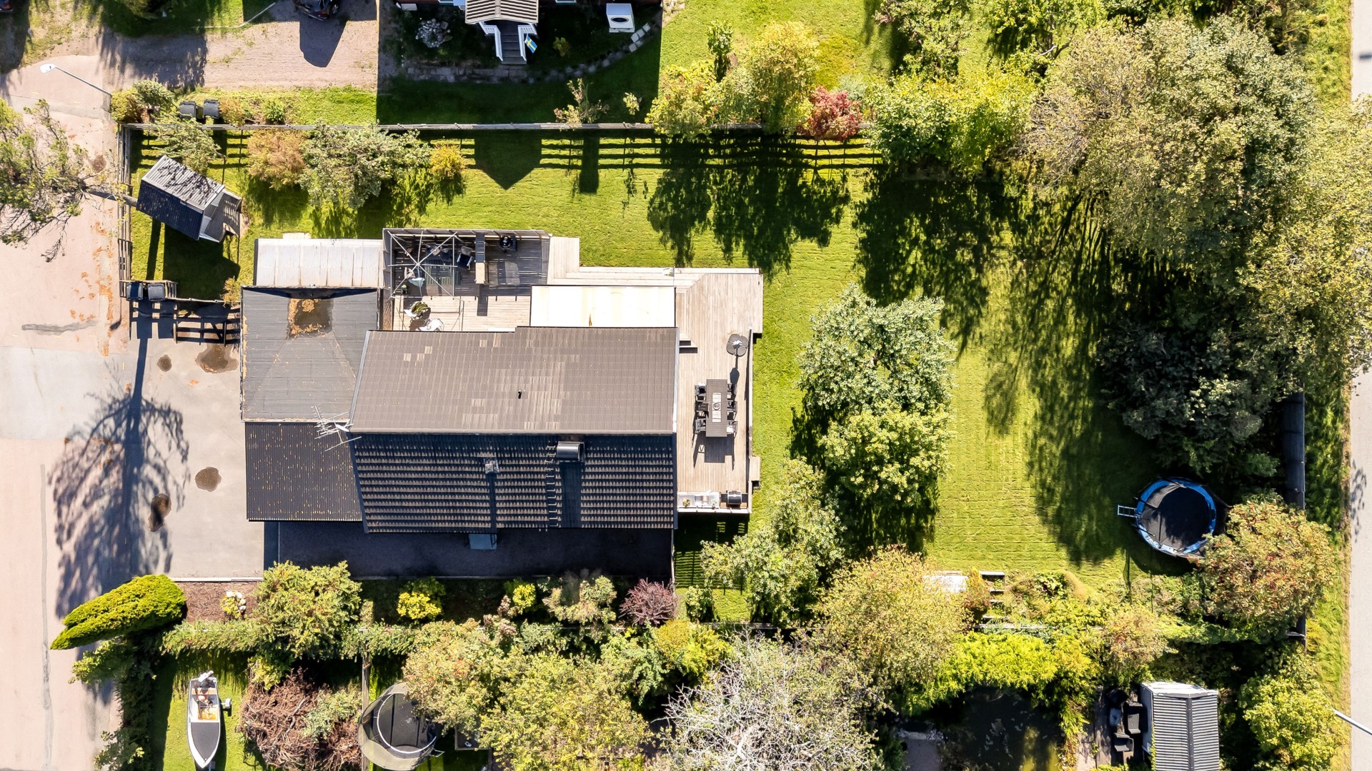 Bostadsbild från Enbärsgränd 11, Till salu i Björklinge, Uppsala