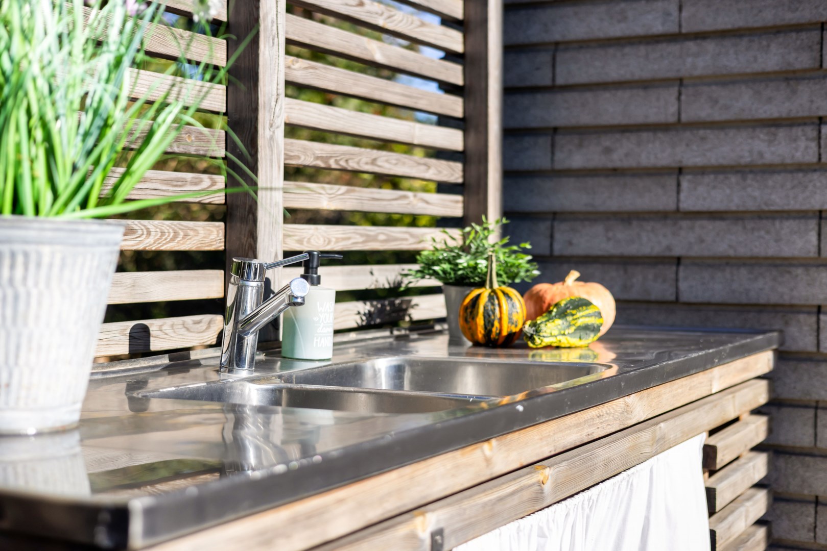 Bostadsbild från Enbärsgränd 11, Till salu i Björklinge, Uppsala