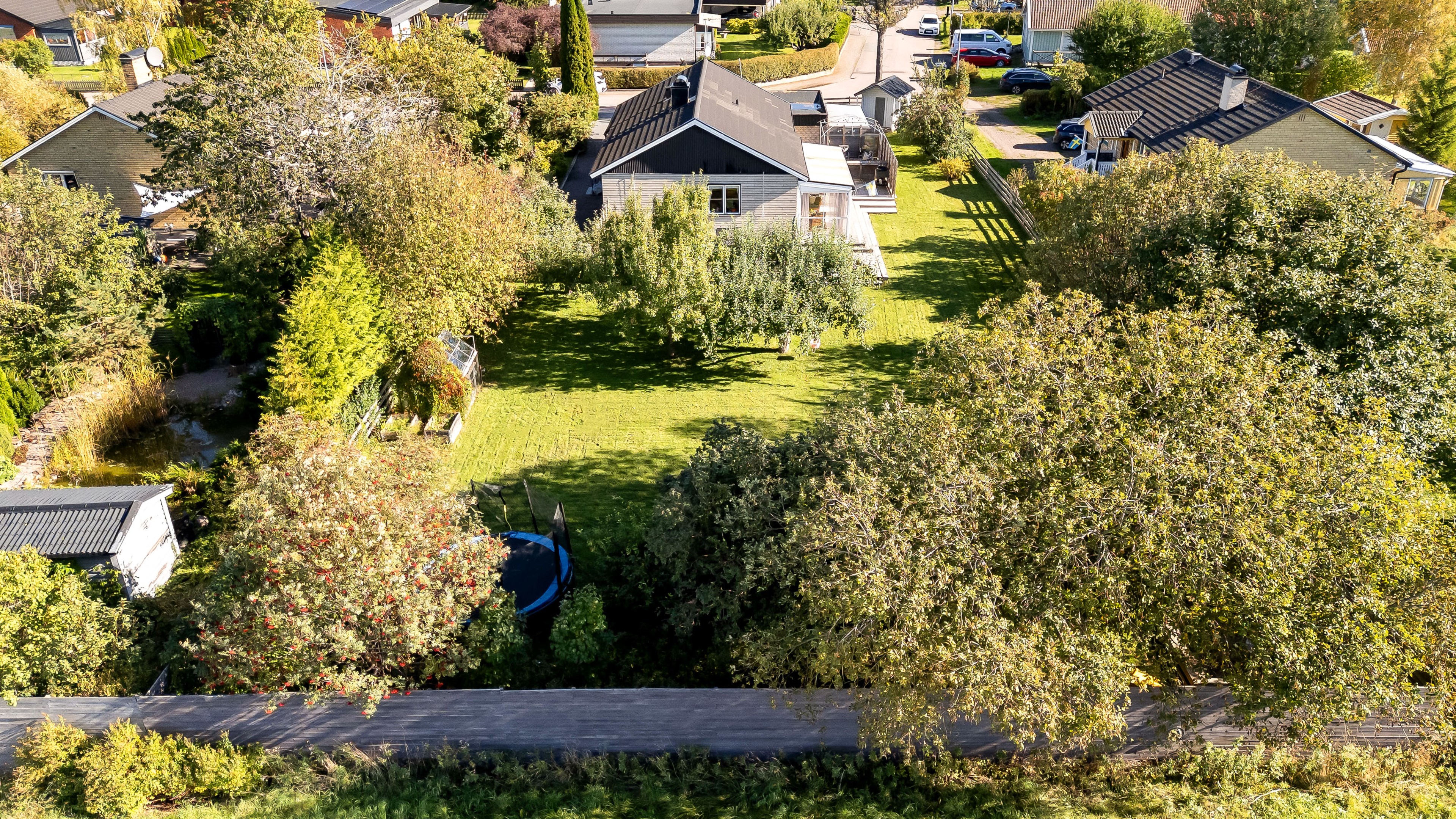 Bostadsbild från Enbärsgränd 11, Till salu i Björklinge, Uppsala