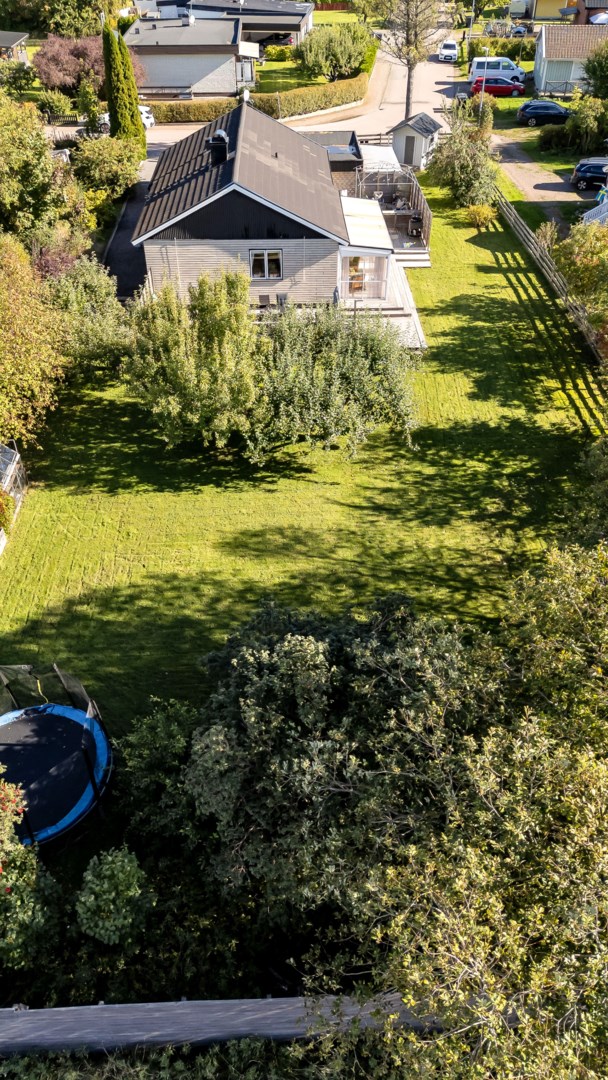 Bostadsbild från Enbärsgränd 11, Till salu i Björklinge, Uppsala