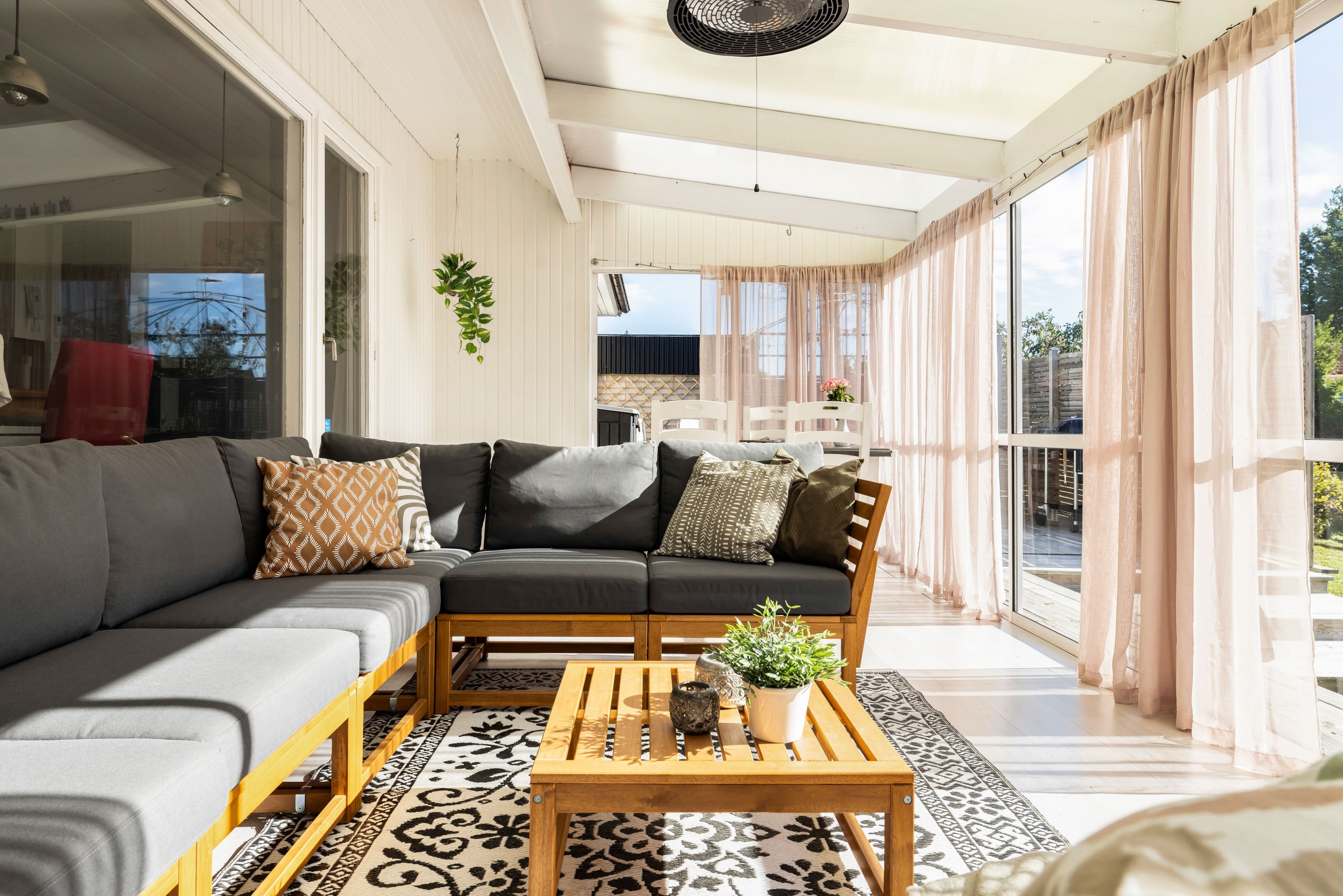 Bostadsbild från Enbärsgränd 11, Till salu i Björklinge, Uppsala